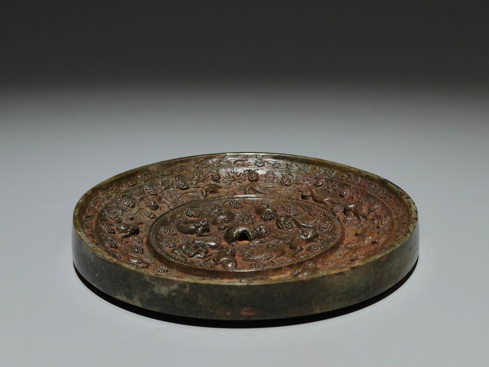 An Exquisite Ruby Red-Glazed Painted Gold Auspicious Cloud and Phoenix Pattern Pot - 9