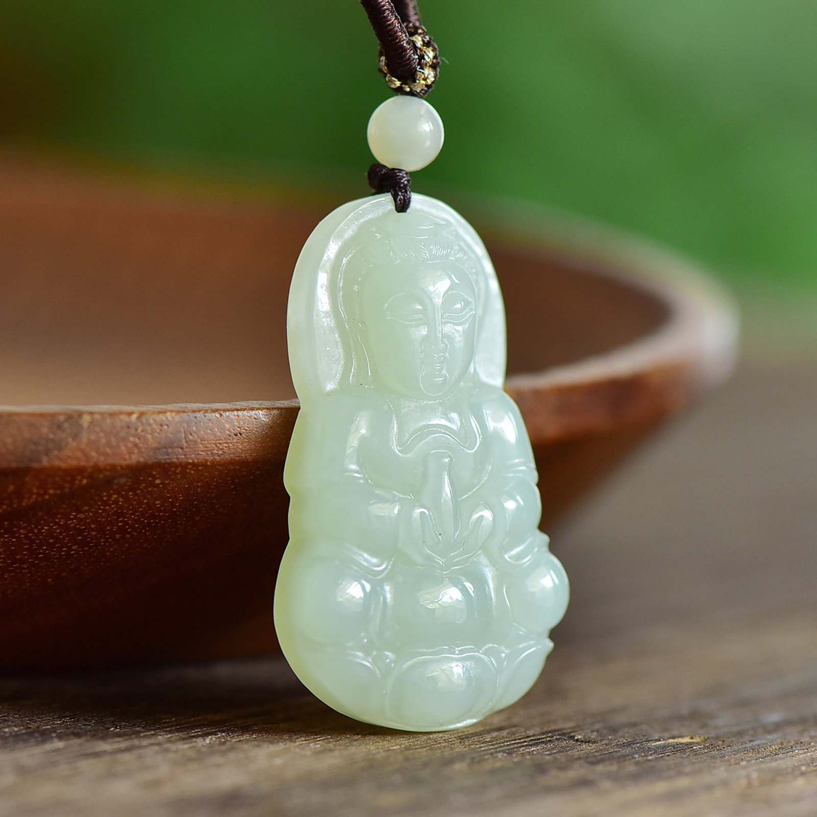 An Exquisite White Jade Dragon Pattern Pendant - 2