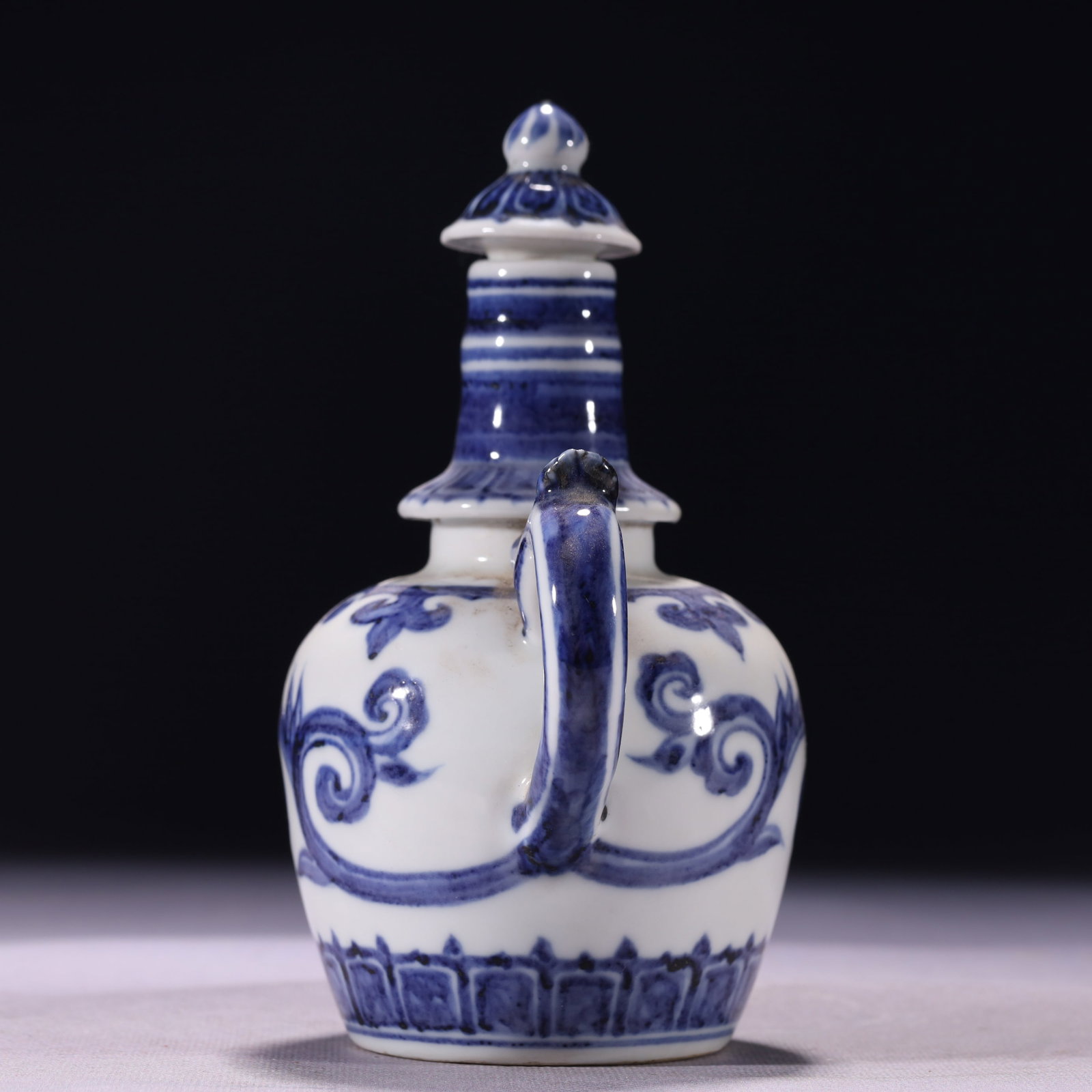 An Exquisite Blue and White Auspicious Cloud Pattern Ewer - 12