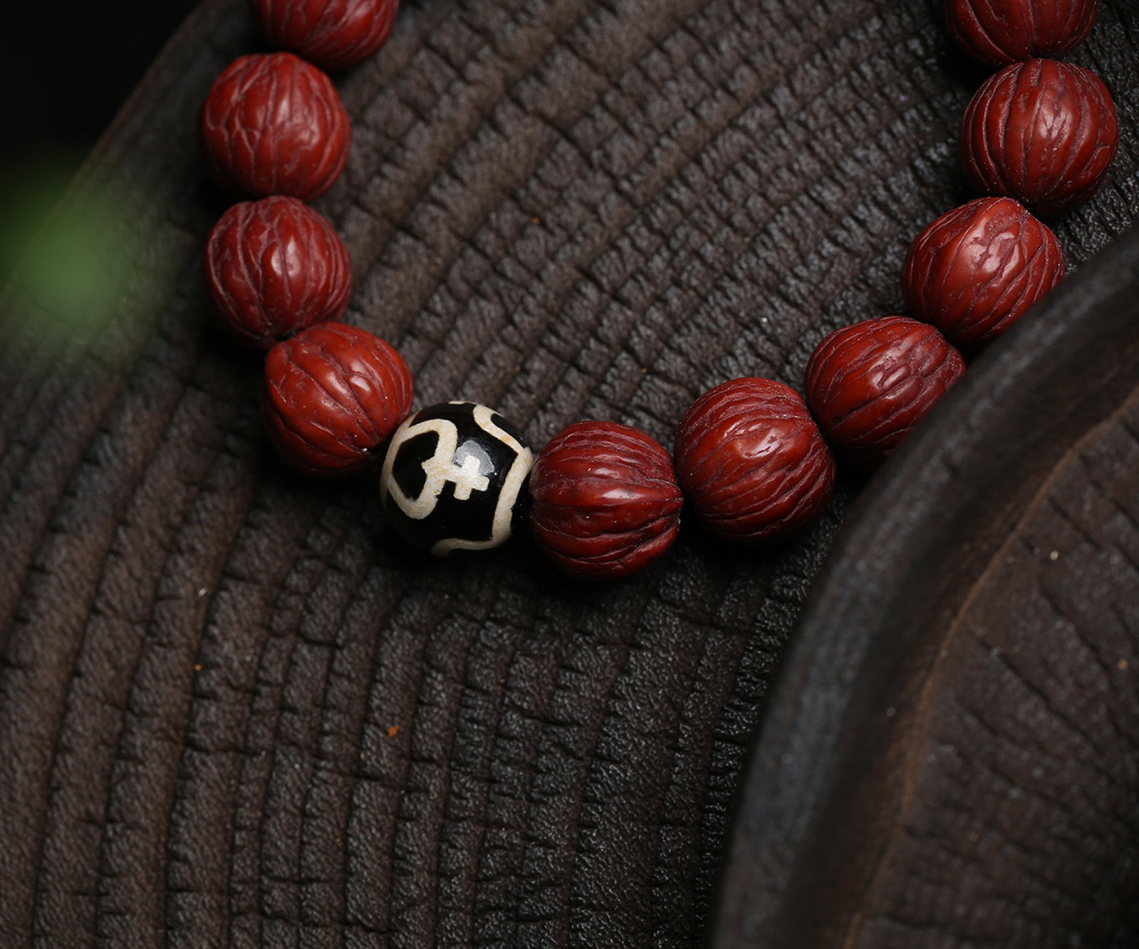An Exquisite Bodhi Bracelets - 4
