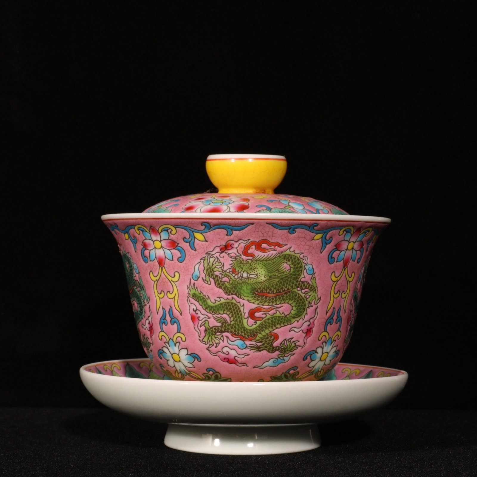 An Exquisite Purple Ground Enamel Painted Gold Flower and Bird Pattern Double-Ears Vase: An Exquisite Enamel Flower and Dragon Pattern Bowl with Cover,with Plate,Qing Dynasty,China,Yongzheng Four-character Mark,Size:4.3inx4.1in 珐琅彩花卉龙纹İ