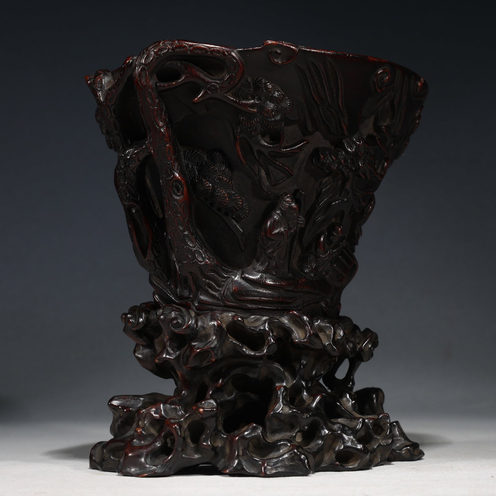 An Exquisite Eaglewood Figure Pattern Cup - 5