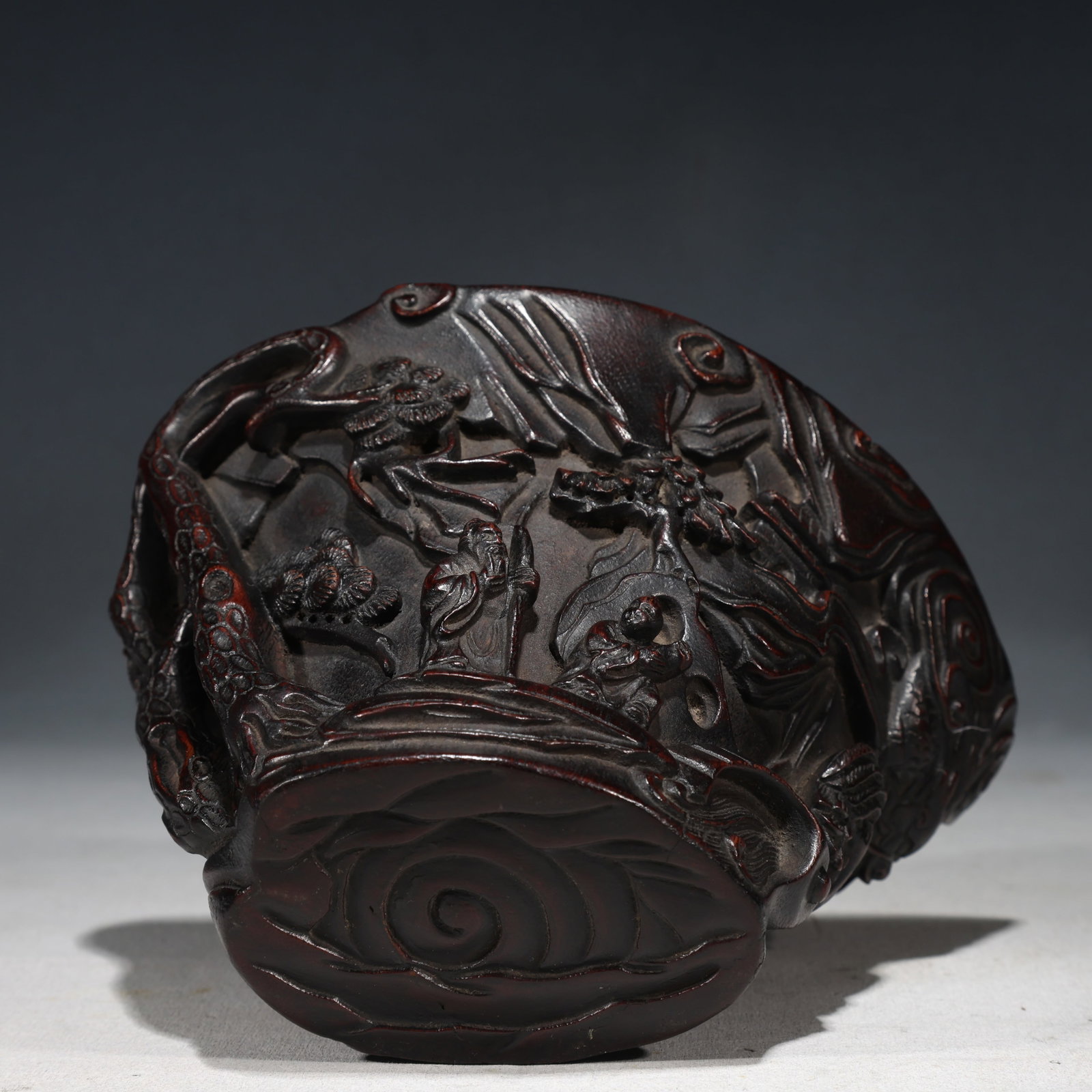 An Exquisite Eaglewood Figure Pattern Cup - 9
