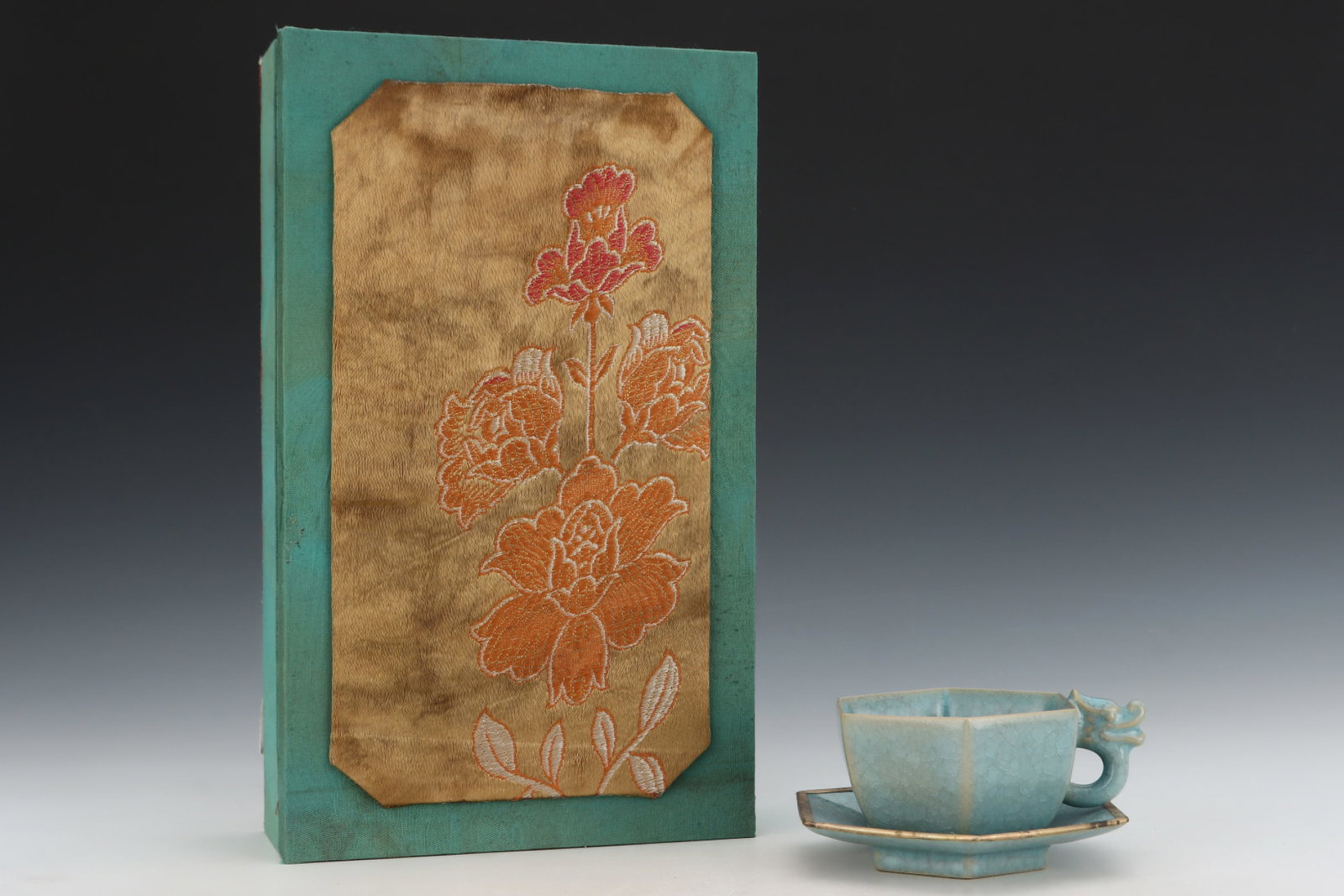 An Exquisite Jasper Pendant: An Exquisite Ru yao Sky Blue Glazed Cup,with Plate,Song Dynasty,China,Size:2.6inx5.5in