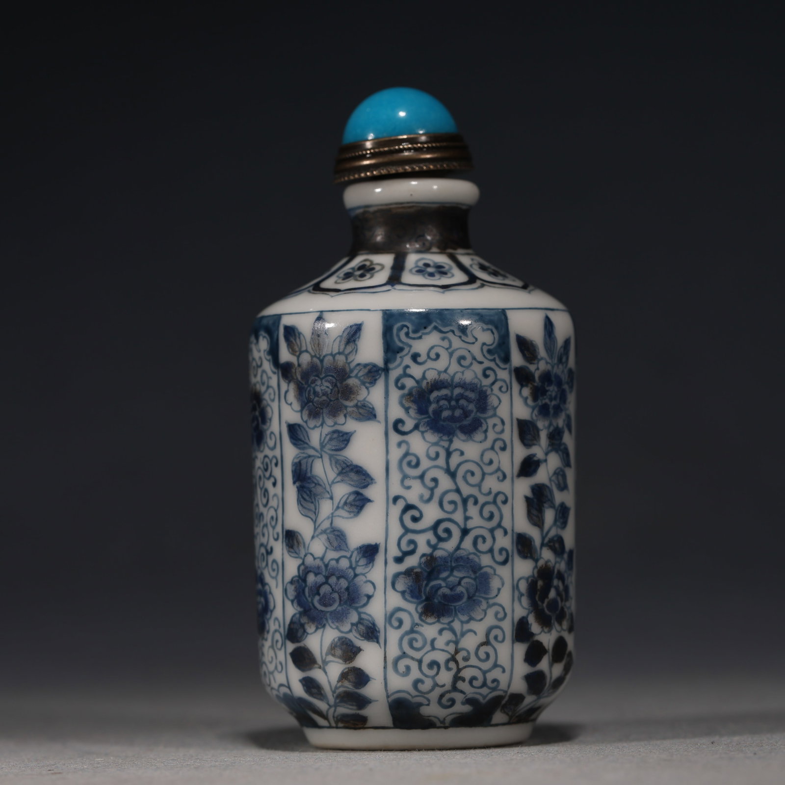 An Exquisite White Jade Tiger Pattern Pendant - 2