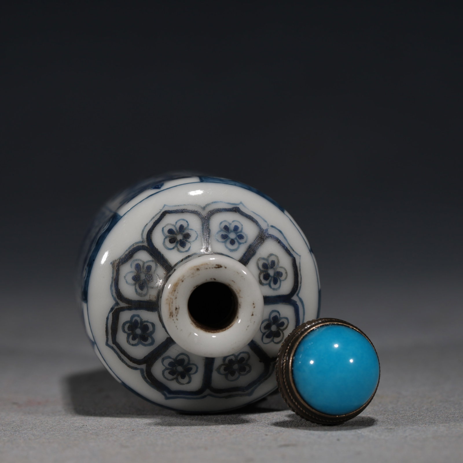 An Exquisite White Jade Tiger Pattern Pendant - 4