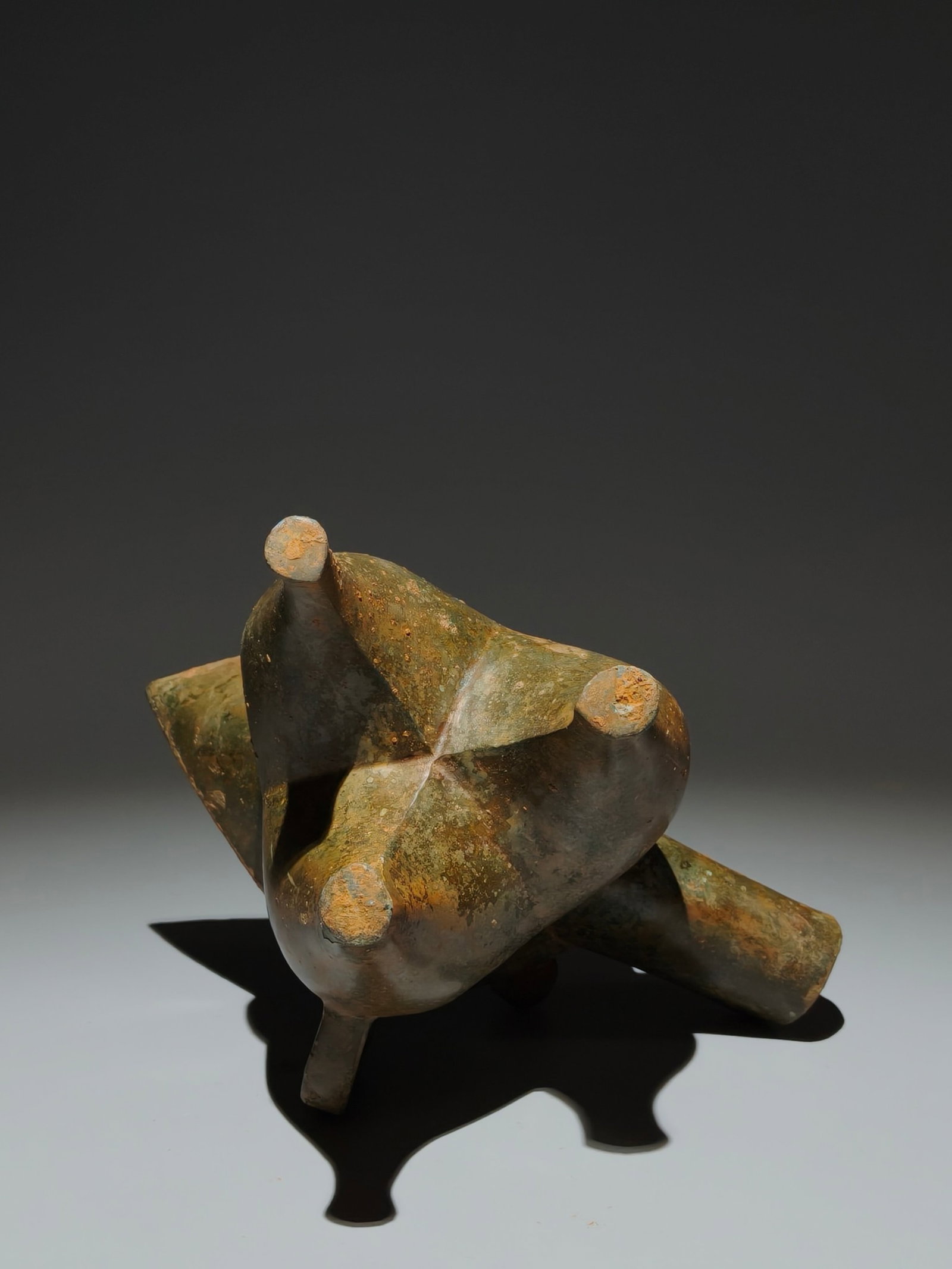 An Archaic Bronze Cloud and Thunder Pattern Tripod Goblet - 9
