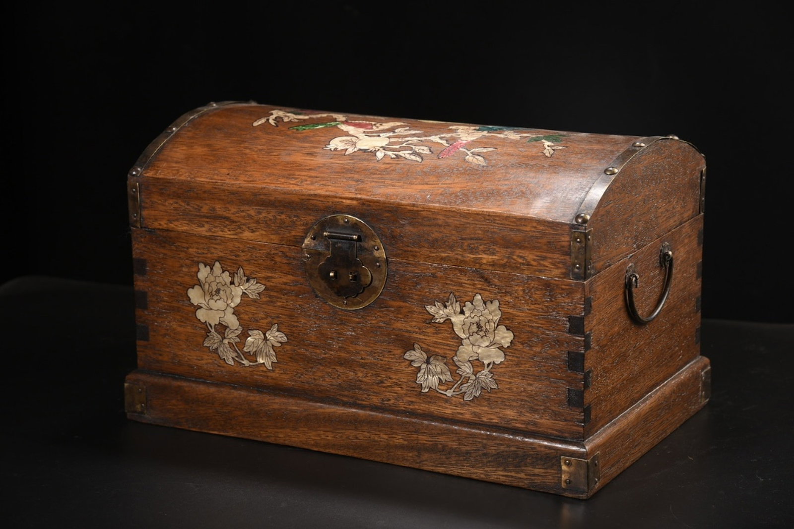 An Archaic Bronze Beast-Face Pattern Tripod Cup: An Exquisite Huali Wood Inlaid Bronze Flower and Bird Pattern Box,Qing Dynasty,China,Size:9.1inx9.1inx15in,Weight:3370g 花梨木嵌铜花鸟纹箱子