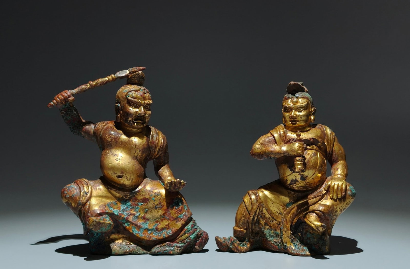 An Exquisite Bodhi Bracelets: A Pair of Exquisite Gilt Bronze Figure Ornaments,Tang Dynasty,China,Size:7.9inx5.9inx2.8in 一对 铜鎏金人物摆件,中国唐代
