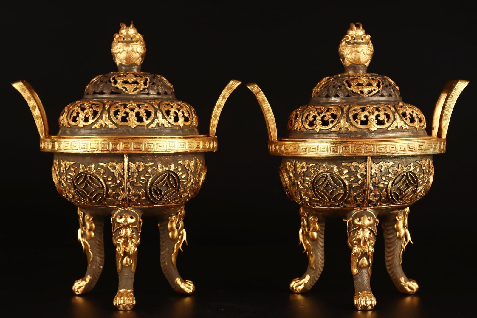An Archaic Hongshan Culture Coal crystal Dog Ornament: A Pair of Exquisite Gilt Bronze Double-Ears Tripod Censers,Qing Dynasty,China,Qianlong Four-character Mark,Size:8.5inx6.3in,Total Weight:1529g 一对铜鎏金双耳&