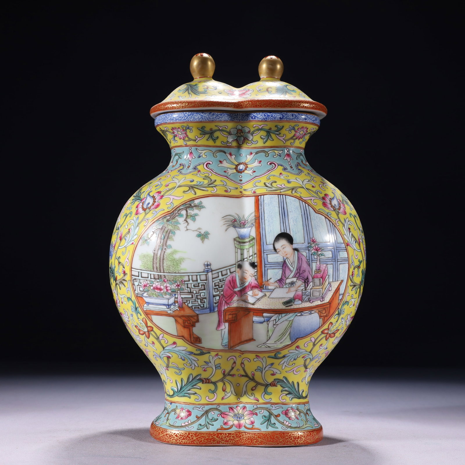 An Exquisite Sandalwood Elephant Seal: An Exquisite Yellow Ground Famille-Rose Painted Gold Character and Story Pattern Jar with Cover,Qing Dynasty,China,Qianlong Six-character Mark,Size:6.7inx5.1inx11.4in,Weight:2200g 黄地