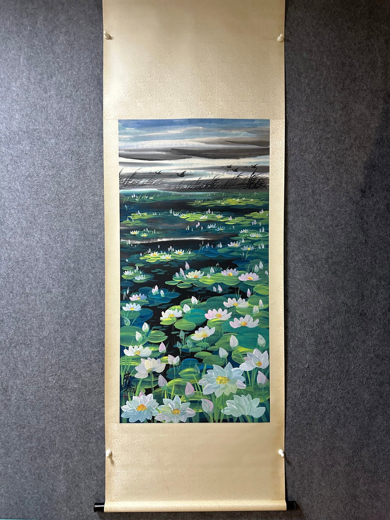 An Exquisite Beeswax Inlaid Silver Necklace: A Chinese Vertical Scroll Ink Painting of Lotus on Paper,Lin Fengmian,Size:53.9inx26.8in 一幅中国水墨荷花画立轴,林风௩