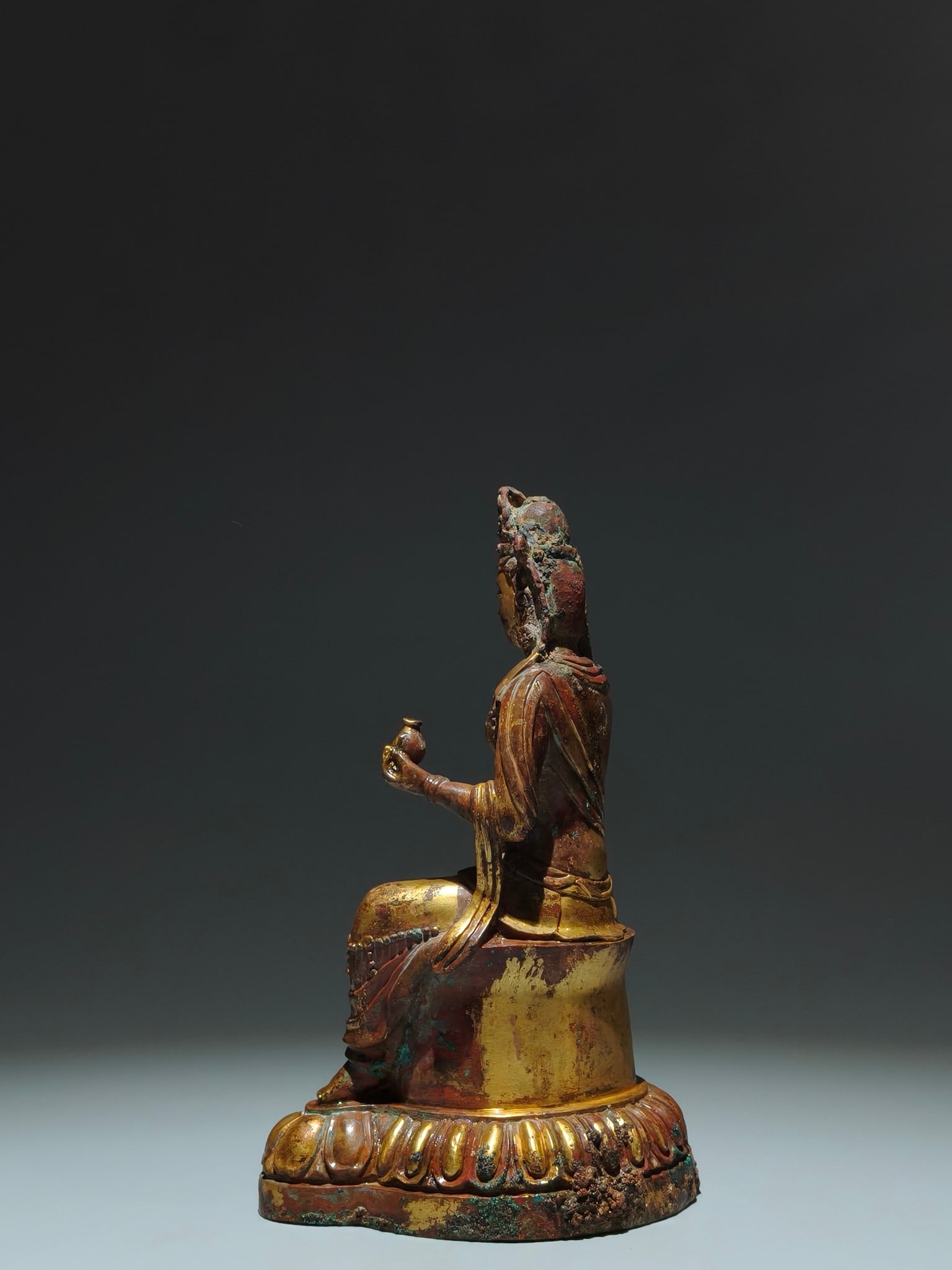 A Huge White Jade Flower Pattern Bottle,With Base - 4