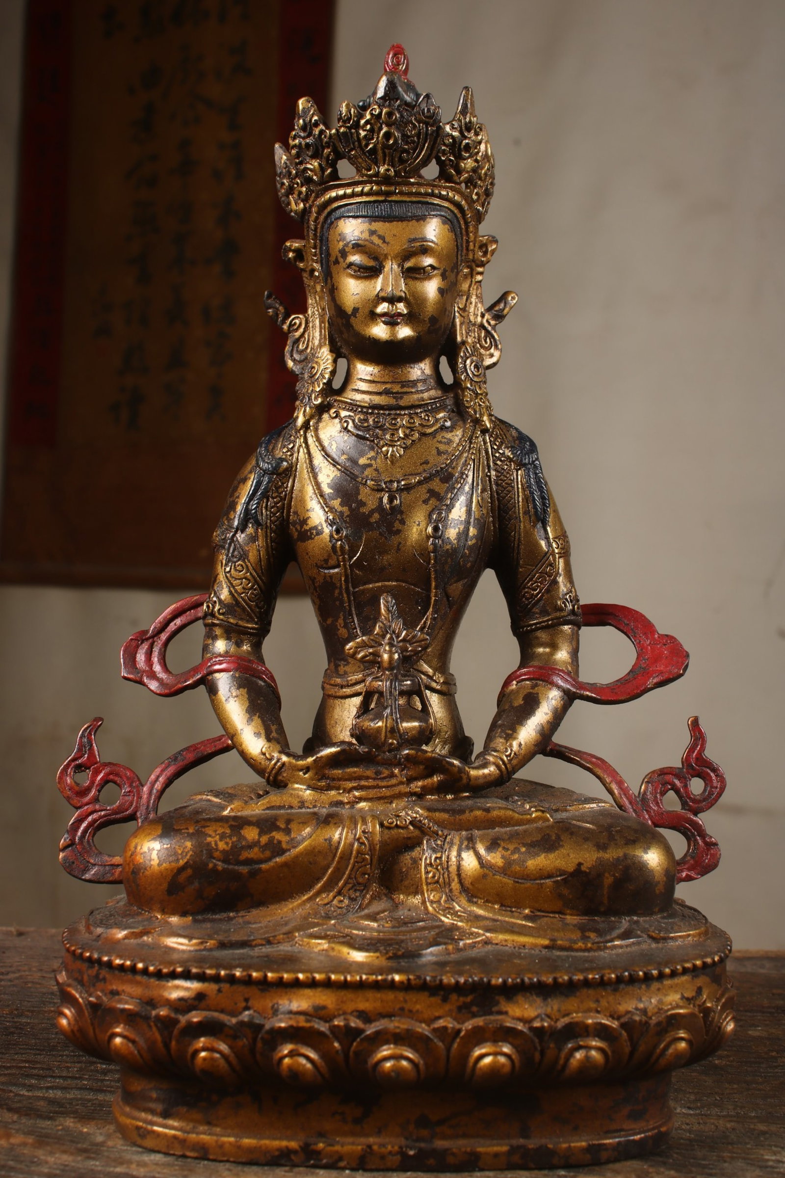 An Exquisite Gilt Bronze Statue of Amitayus: An Exquisite Gilt Bronze Statue of Amitayus,Qing Dynasty,China 铜鎏金无量寿佛,中国清代