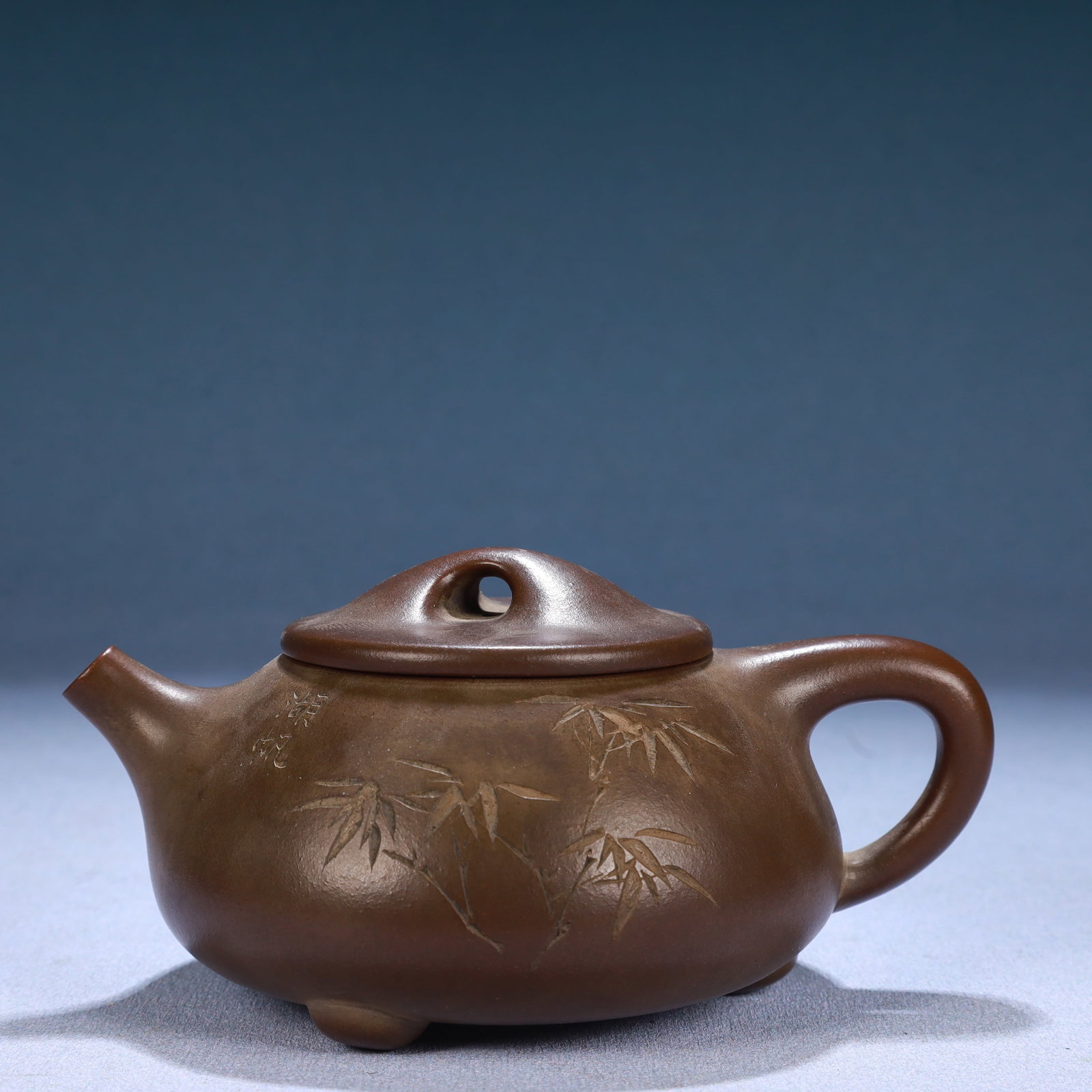A Brilliant Yixing Clay 'Bamboo' Ewer With Poem Inscriptions: A Brilliant Yixing Clay 'Bamboo' Ewer With Poem Inscriptions. Mark Of Gu Jingzhou And Wu Hufan. Size:5.7inx4.1inx2.6in. Weight:240g