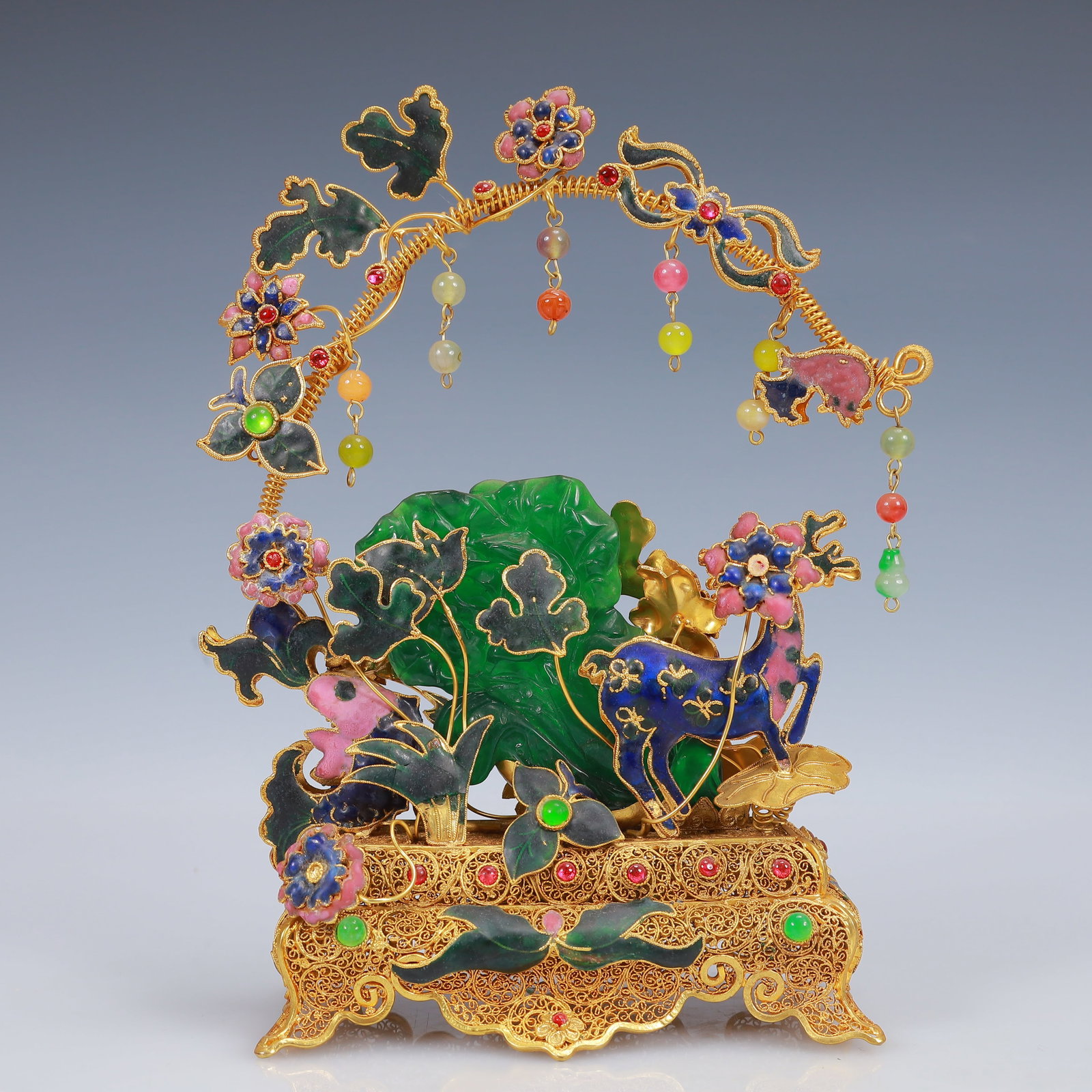 An Exquisite Filigree and Gilding Inlaid Jadeite Cabbage Ornament,Inlaid Gems: An Exquisite Filigree and Gilding Inlaid Jadeite Cabbage Ornament,Inlaid Gems,Qing Dynasty, China,Qianlong Four-Character Mark,Size:5.3inx2.8inx8.7in,Weight:474g