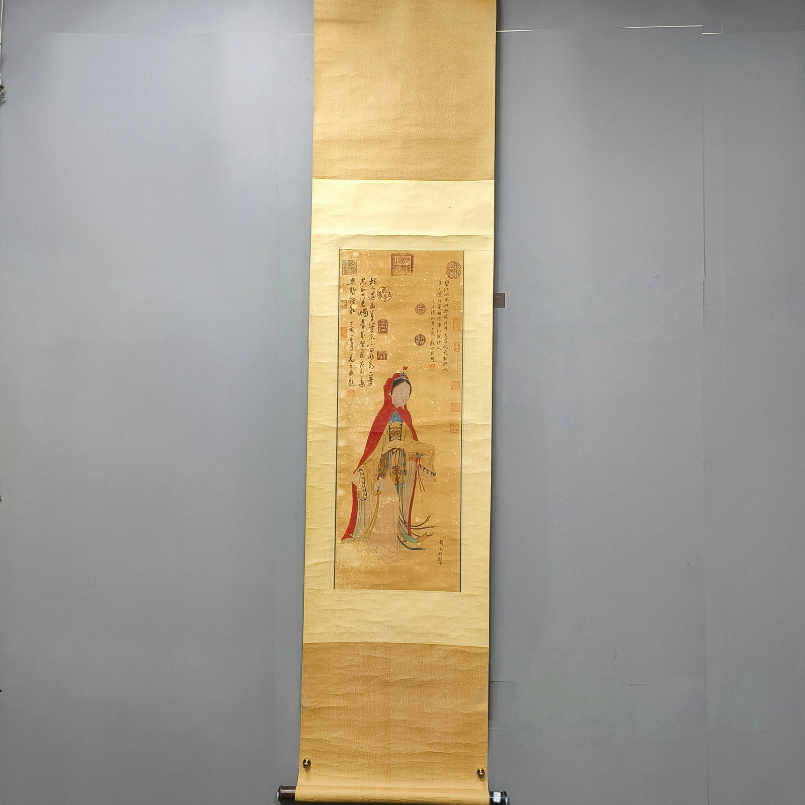 A Chinese Vertical Scroll Ink Painting of Character and Story on Paper: A Chinese Vertical Scroll Ink Painting of Character and Story on Paper,Zhou Wenju,Size:34.6inx12.6in