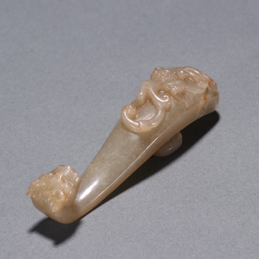 An Exquisite Gaogu Jade Chi-Dragon Pattern Hook - 5