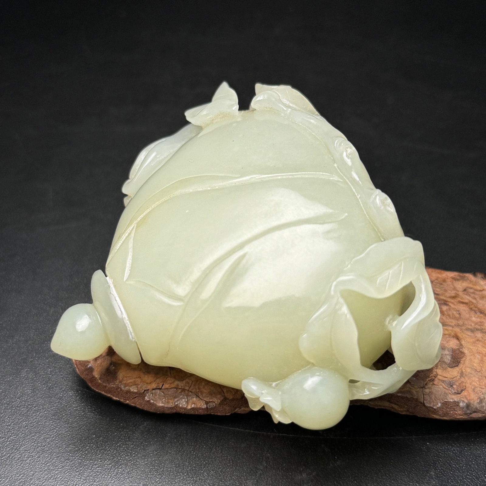 An Exquisite White Jade Pot - 3