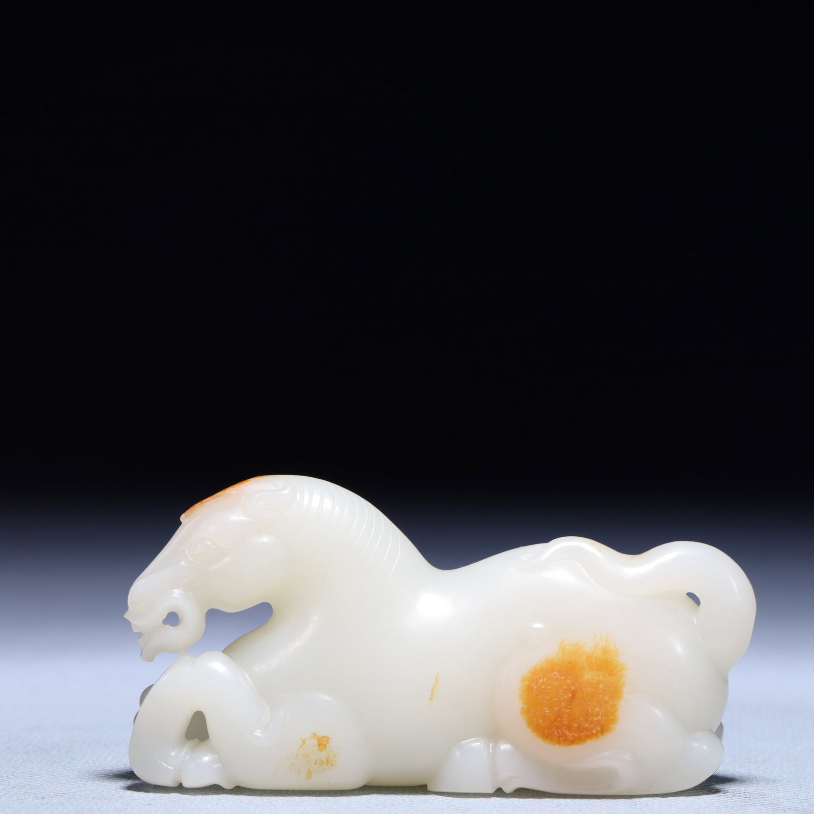 An Exquisite White Jade Horse Ornament: An Exquisite White Jade Horse Ornament,Qing Dynasty,China,Size:3.1inx1inx1.6in,Weight:132.9g 白玉骏马摆件,中国清代