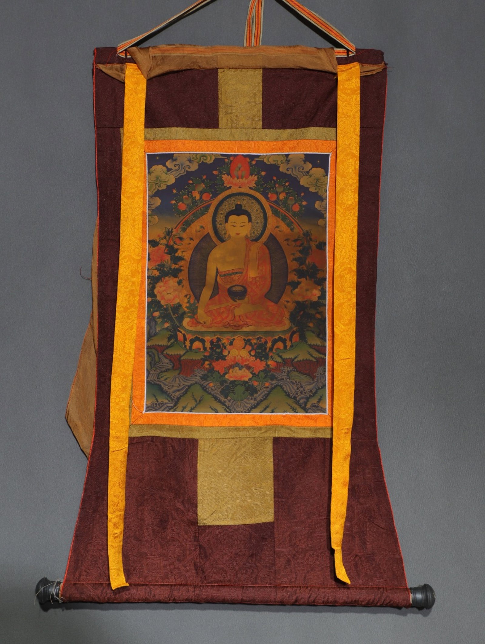 A Rare Brocade Painted Color Statue of Sakyamuni Tangka: A Rare Brocade Painted Color Statue of Sakyamuni Tangka,Qing Dynasty, China,Size:34.6inx18.1in,(Without frame)16.5inx11in