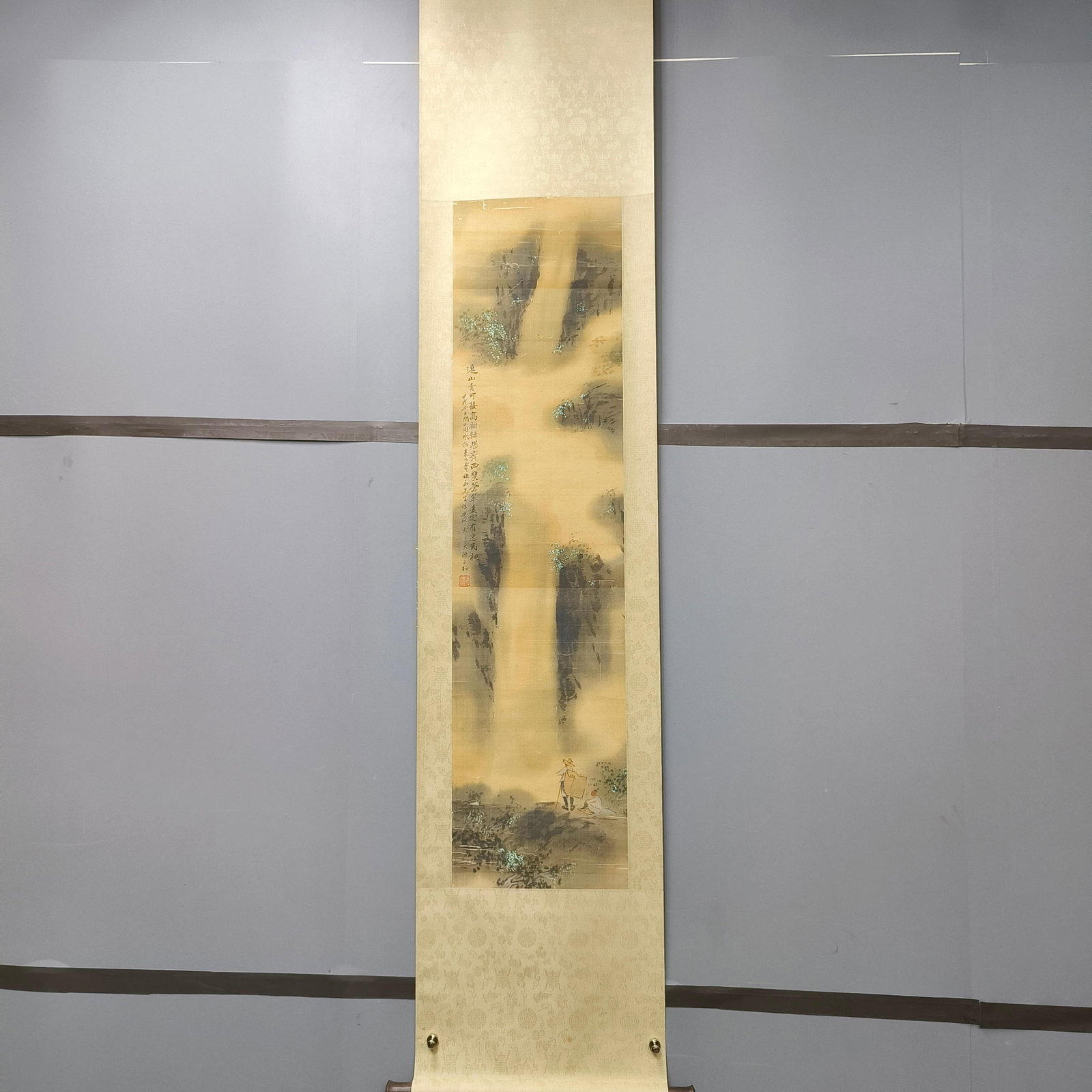 A Chinese Vertical Scroll Ink Painting of Landscape on Silk: A Chinese Vertical Scroll Ink Painting of Landscape on Silk,Shi Tao,Size:49.6inx12.2in 一幅中国水墨绢本山水画立轴,石