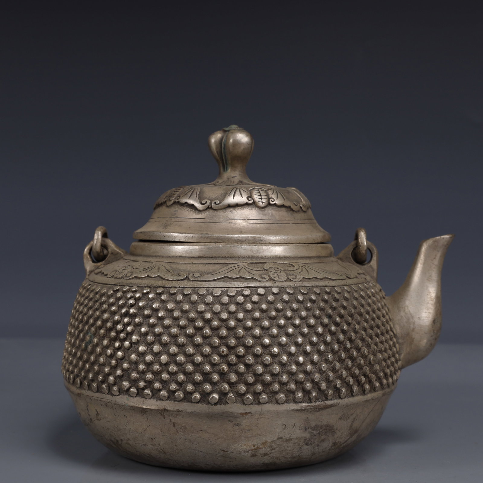 An Exquisite Silver-Plated Bronze Bats Pattern Ewer - 7