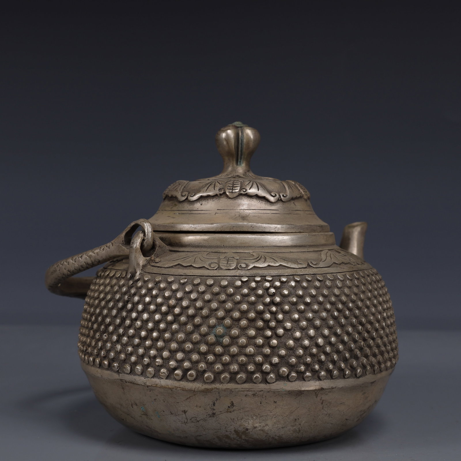 An Exquisite Silver-Plated Bronze Bats Pattern Ewer - 8