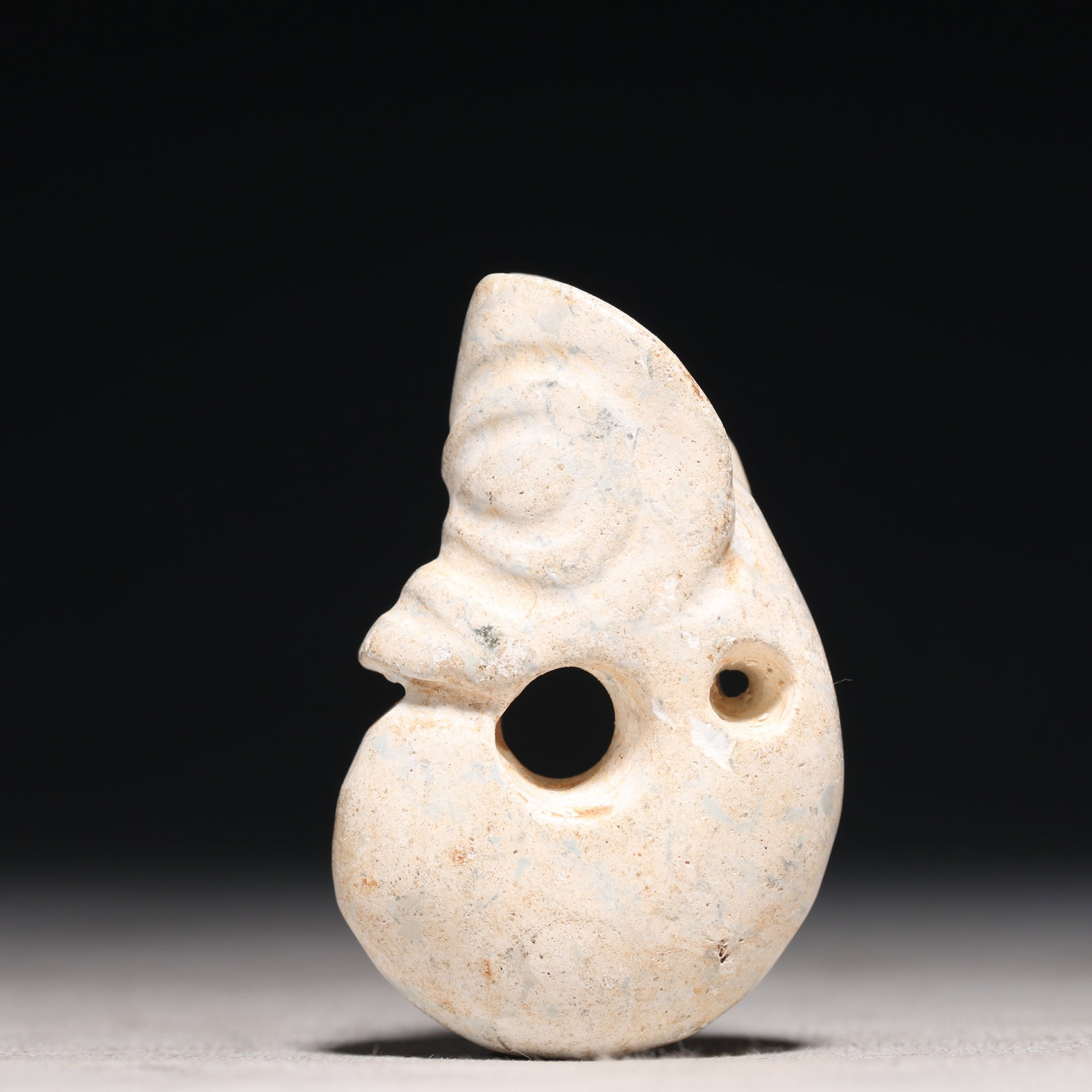 An Archaic Hongshan Culture White chicken bones Pendant: An Archaic Hongshan Culture White chicken bones Pendant,Ancient Time, China,Size:1.4inx0.8inx2.2in Weight:52.8g