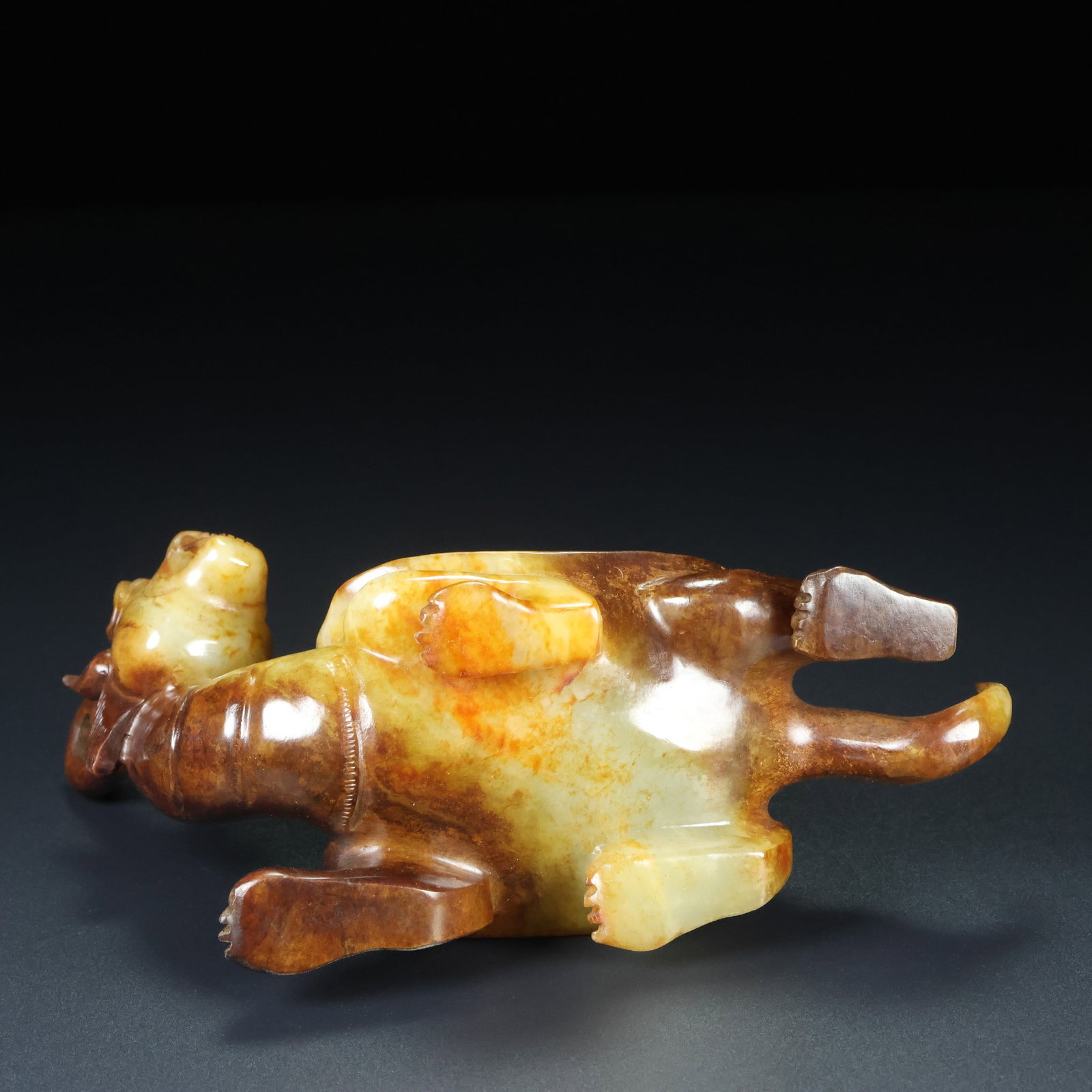 An Exquisite White Jade Snake Pattern Turtle Ornament - 9
