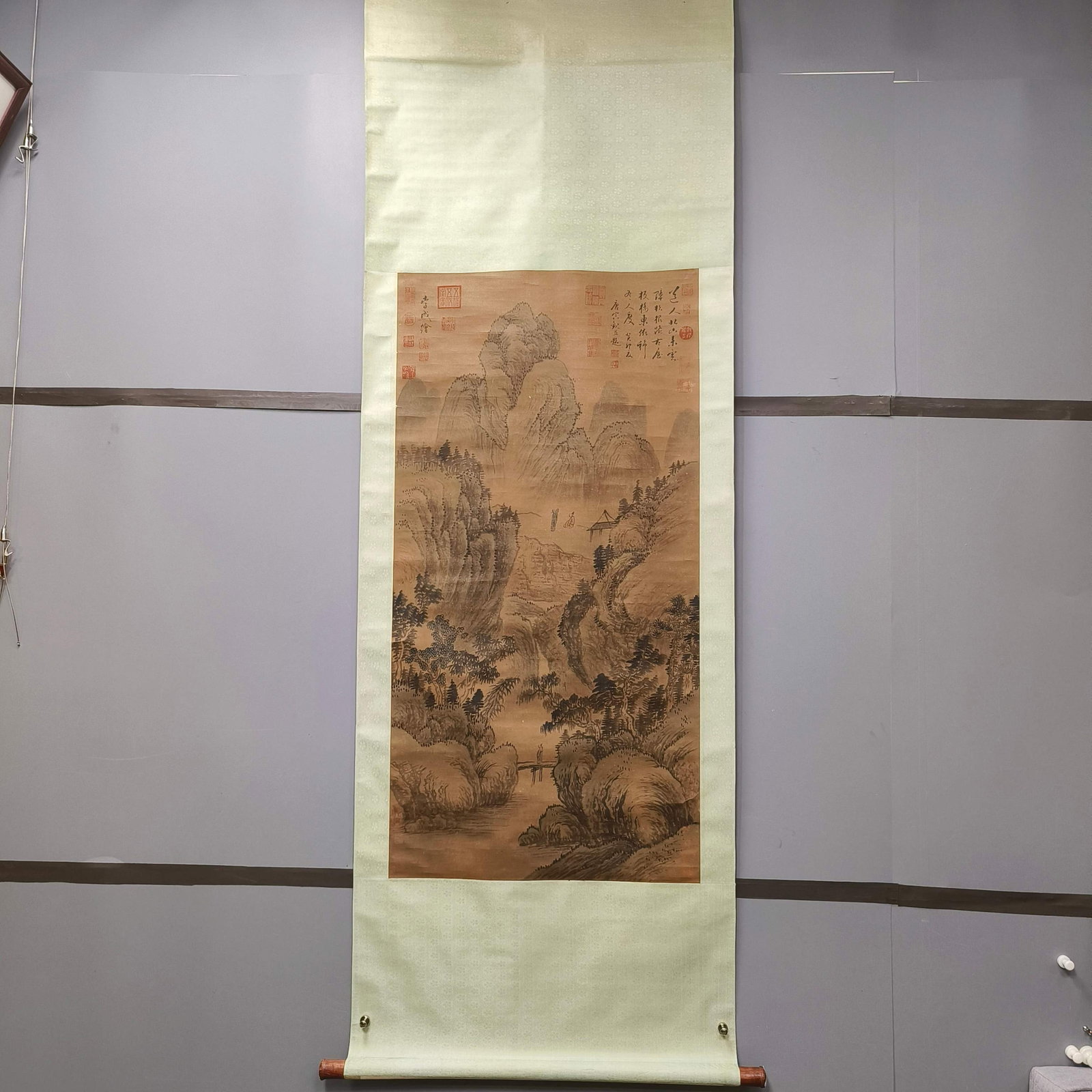 A Chinese Vertical Scroll Ink Painting of Landscape on Paper: A Chinese Vertical Scroll Ink Painting of Landscape on Paper,Li Chengxi,Size:50.4inx25.2in 一幅中国水墨山水画立轴,李成#