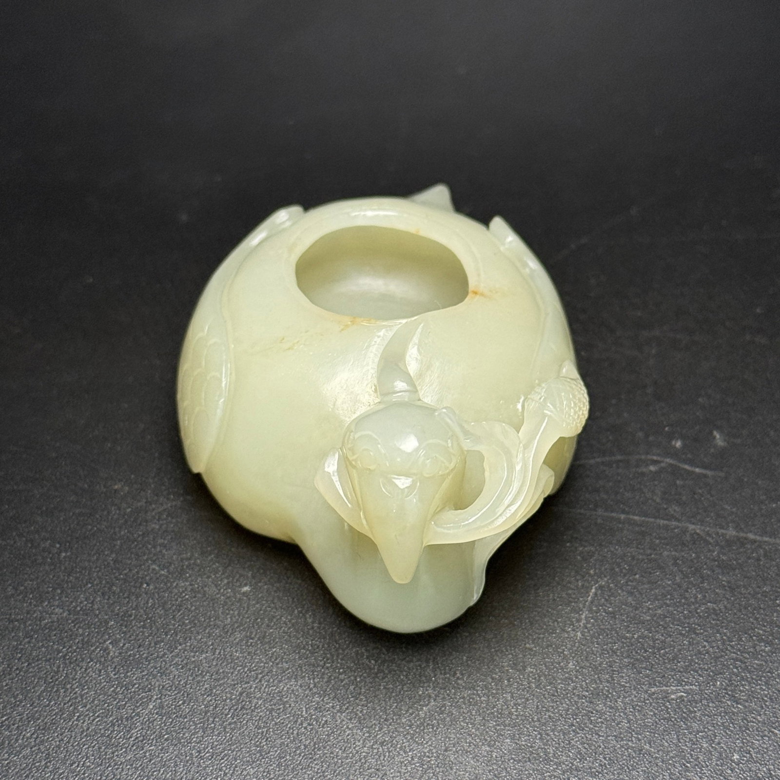 An Exquisite White Jade Bird-Shaped Brush Washer: An Exquisite White Jade Bird-Shaped Brush Washer,Qing Dynasty,China,Size:3.3inx2.2inx1.3in,Weight:115g 白玉鸟形笔洗,中国清代