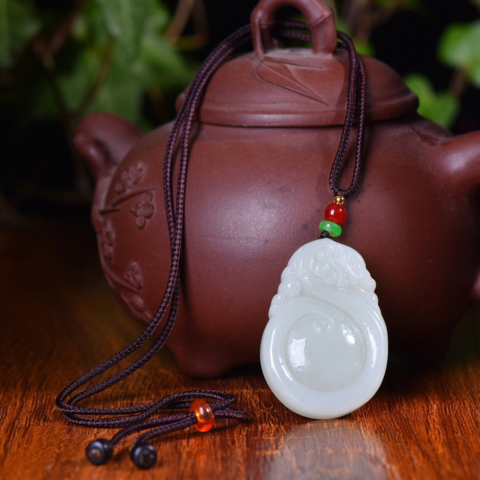 An Exquisite White Jade Dragon Pattern Pendant - 4