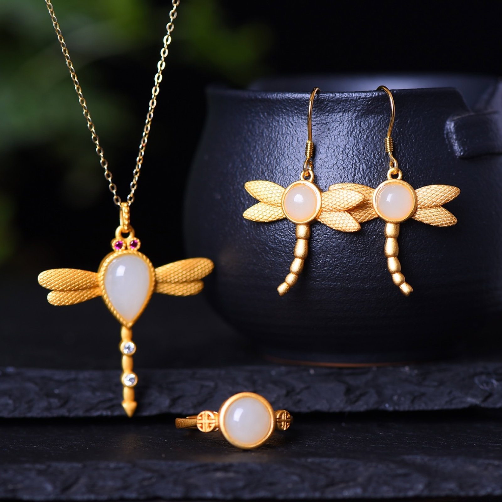 A Set of Fine Sterling Silver-Gold Plated Inlaid White Jade Jewelrys: A Set of Fine Sterling Silver-Gold Plated Inlaid White Jade Jewelrys,Size:(Pendant)0.4inx0.5in,(Earrings)0.2inx0.2in,(Ring)0.3inx0.3in