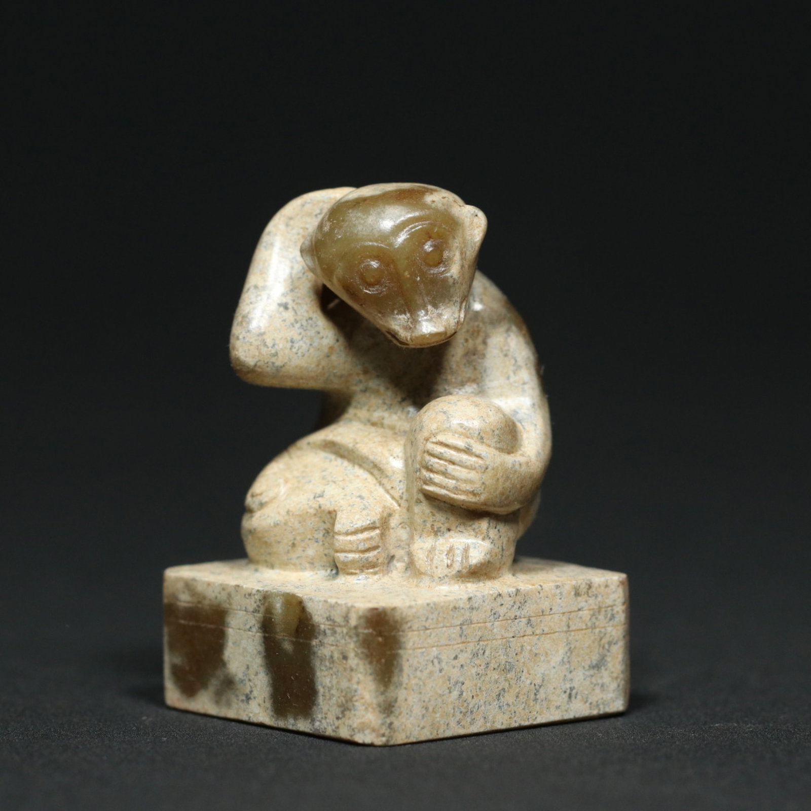 An Exquisite Archaic Jade Monkey Seal: An Exquisite Archaic Jade Monkey Seal,Han Dynasty,China,Size:1.9inx1.3inx1.3in,Weight:76g 高古玉猴子印章,中国汉代