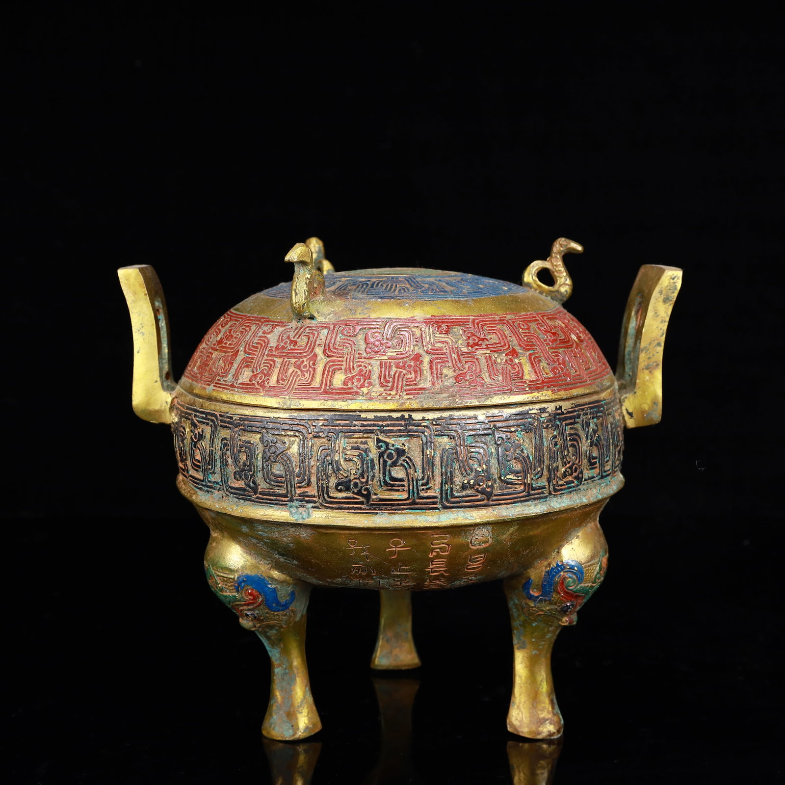 A Rare Gilt Bronze Double-Ears and Tripod Censer: A Rare Gilt Bronze Double-Ears and Tripod Censer,The Warring States period in China,Size:8.3inx10.2inx7.1in,Weight:2250g