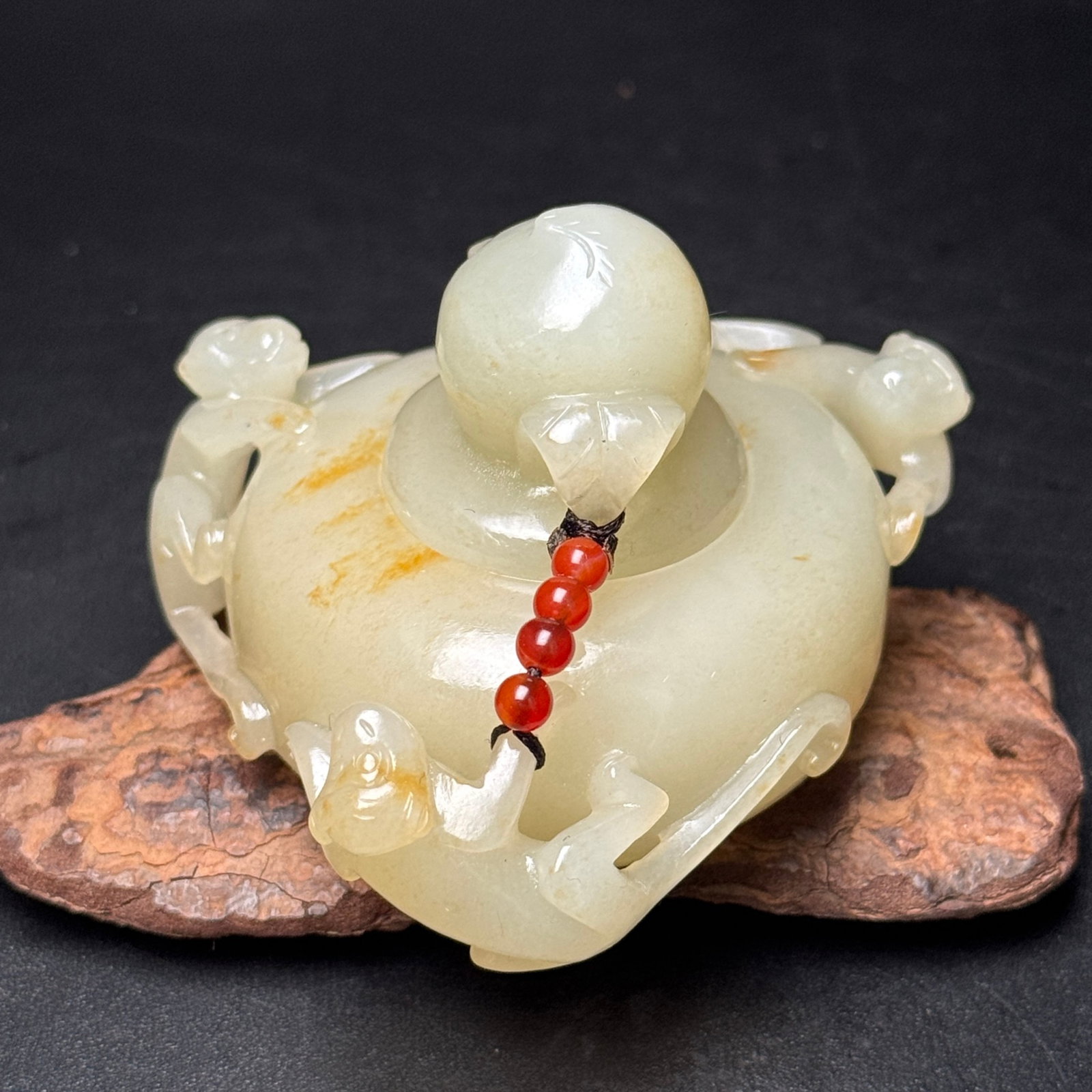 An Exquisite White Jade Monkey Patten Pot - 3