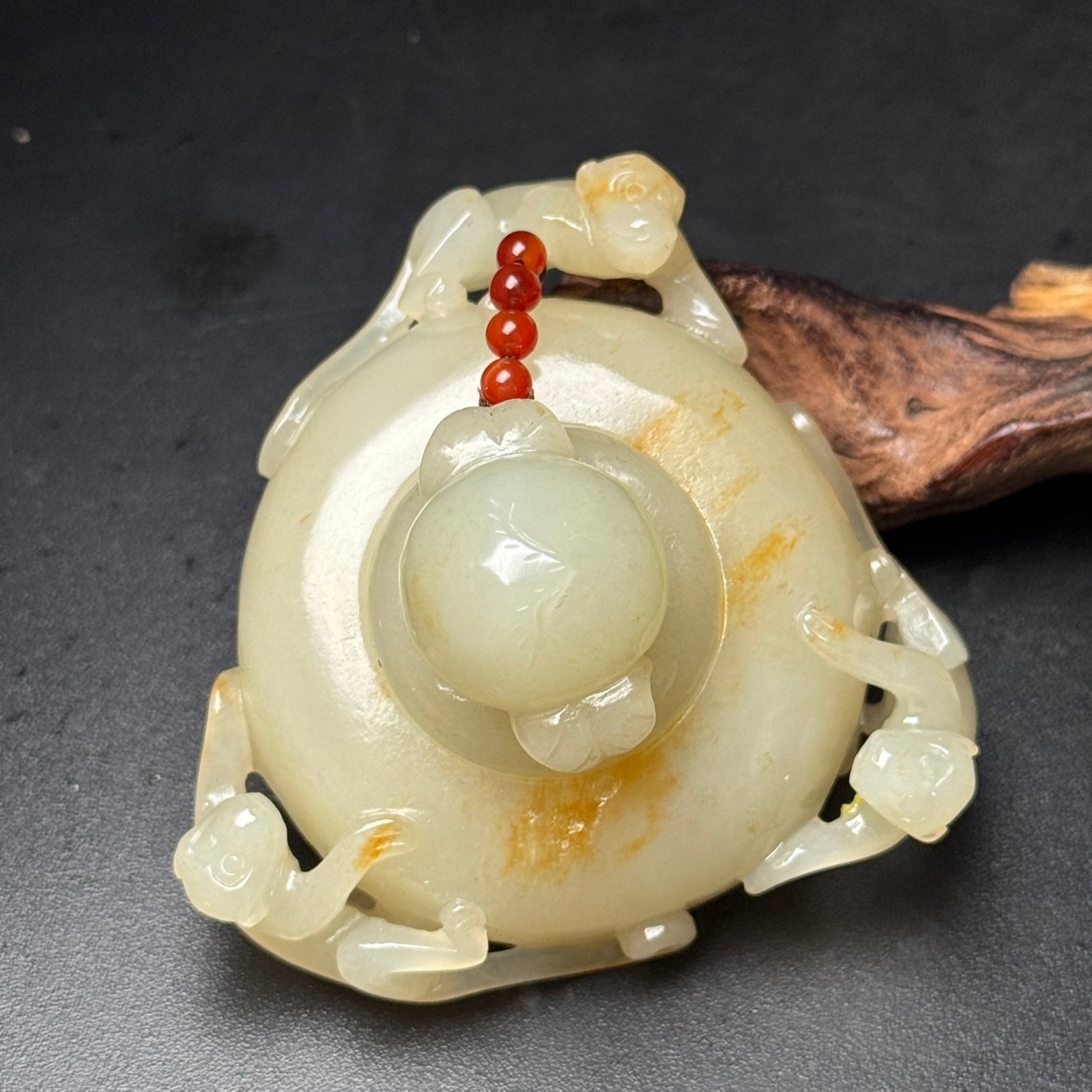 An Exquisite White Jade Monkey Patten Pot - 5