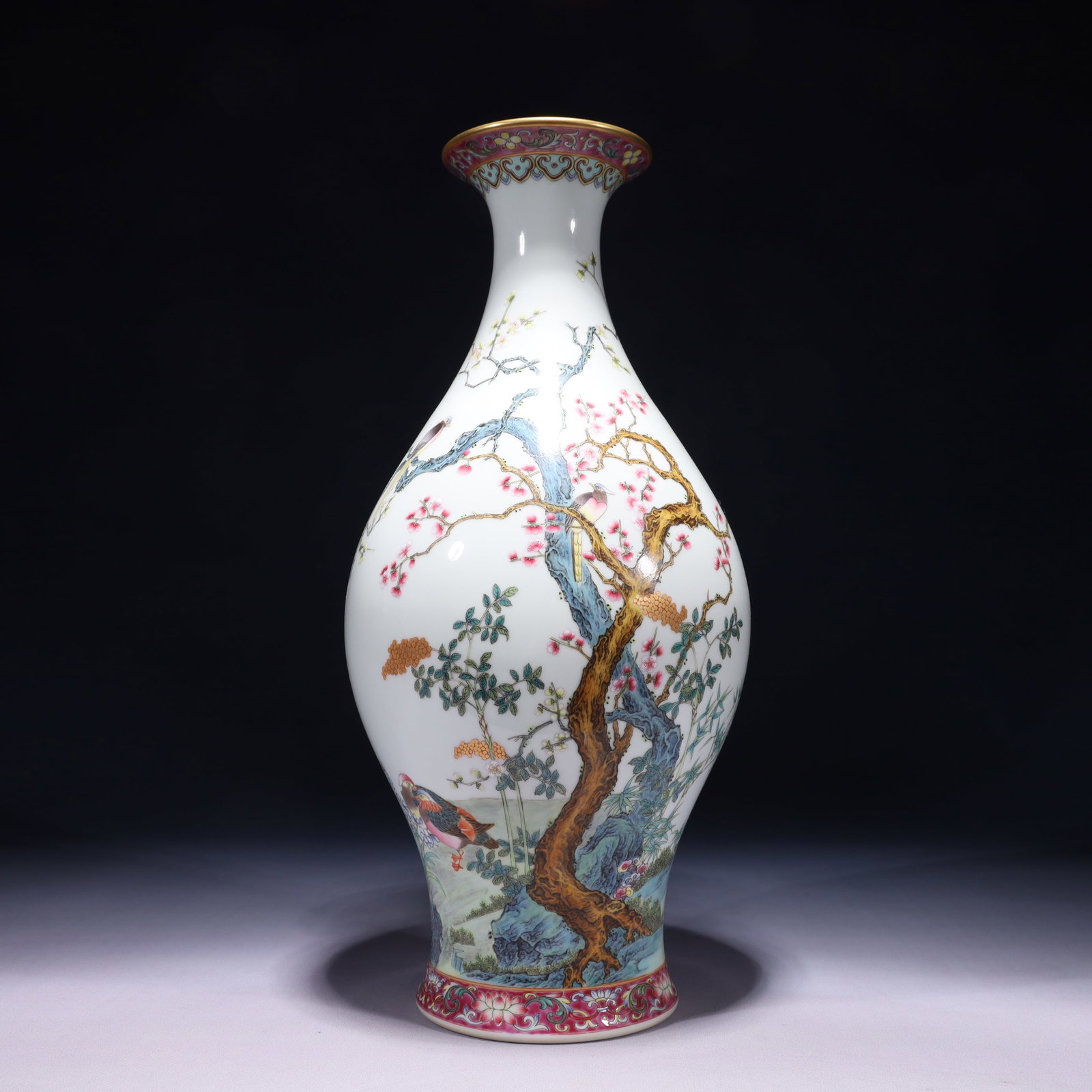 An Exquisite Famille-Rose Painted Gold Flower and Bird Pattern Vase,with poem: An Exquisite Famille-Rose Painted Gold Flower and Bird Pattern Vase,with poem,Qing Dynasty,China,Yongzheng Six-character Mark,Size:6.7inx15.7in,Weight:2350g 粉彩描金花