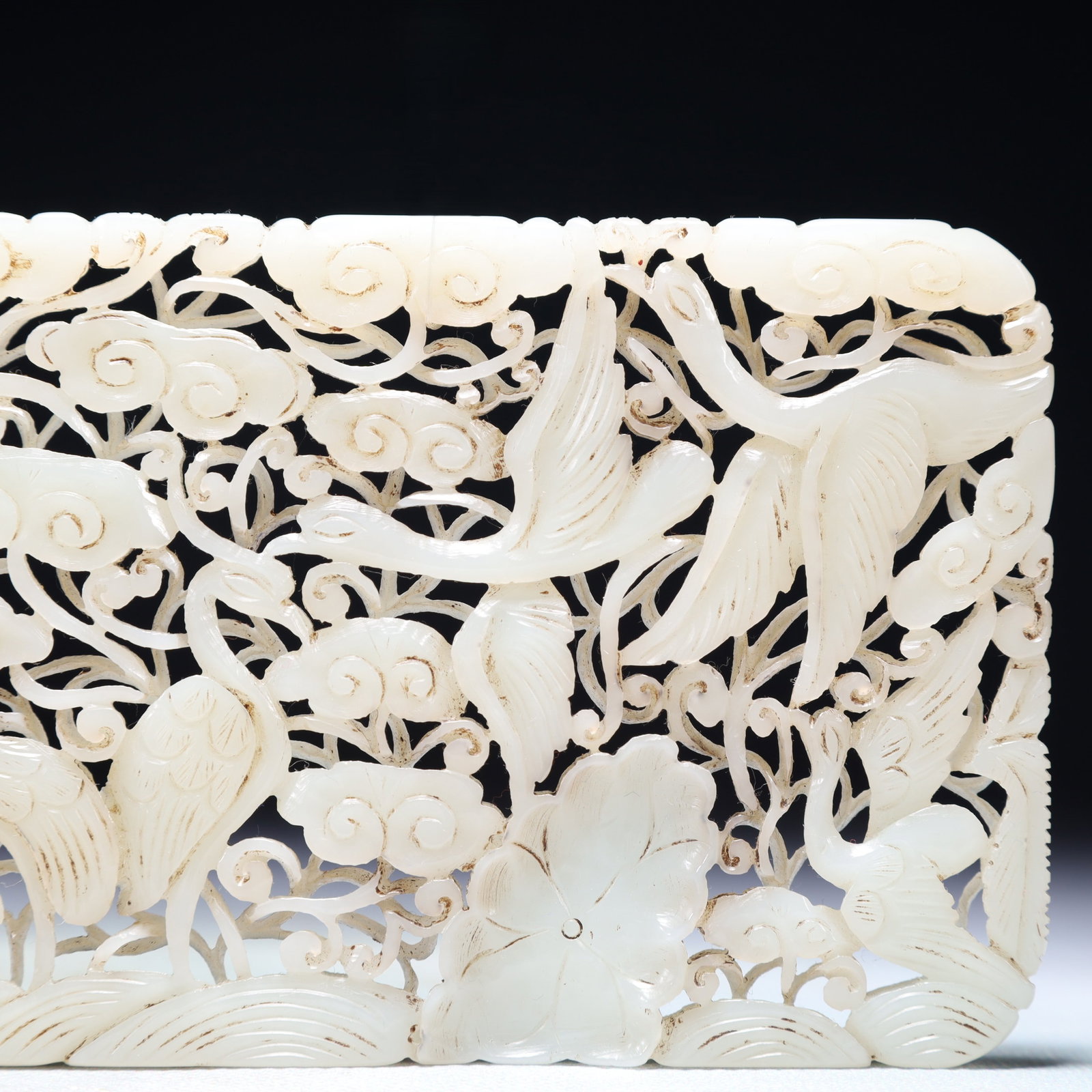 An Exquisite White Jade Crane Pattern Pendant - 3