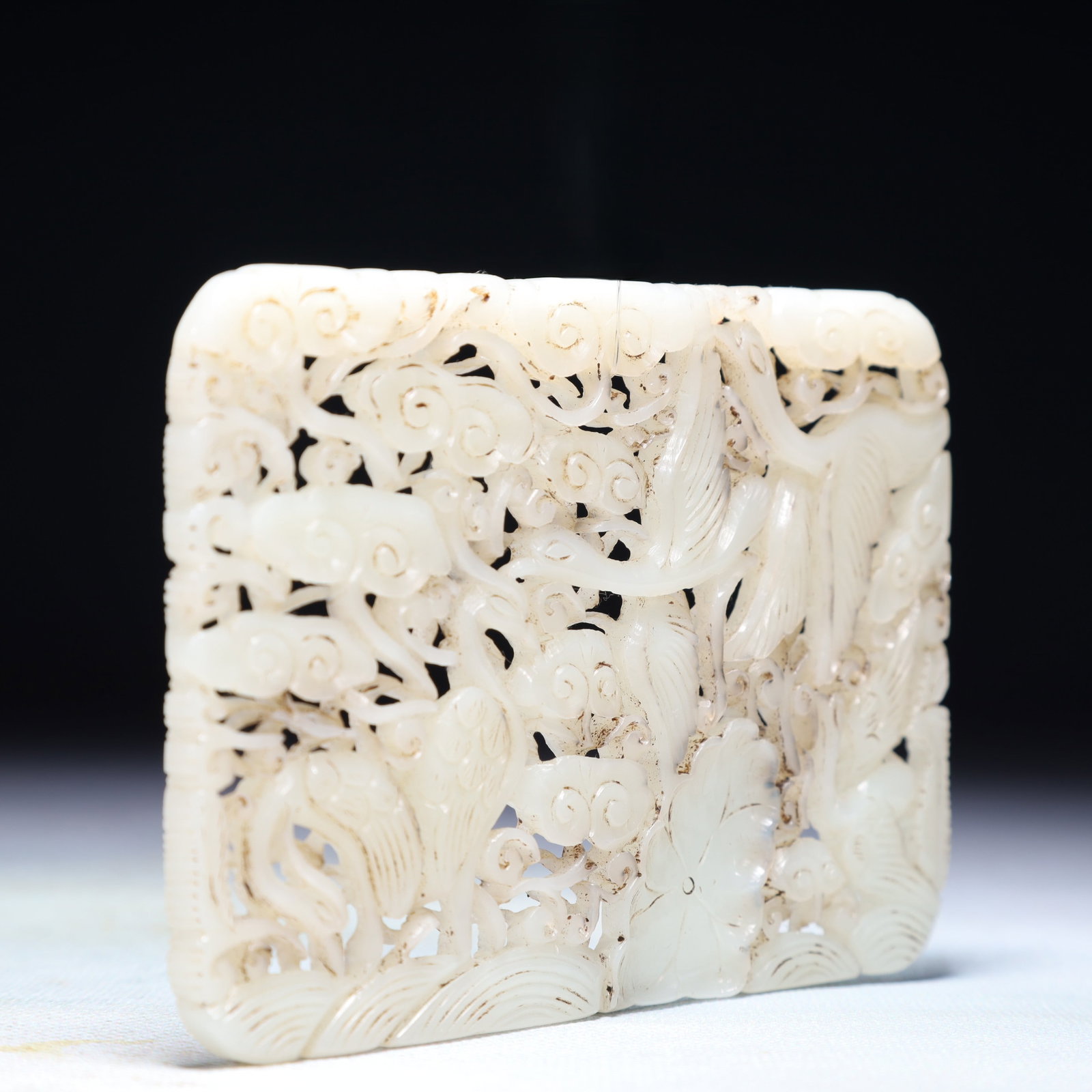 An Exquisite White Jade Crane Pattern Pendant - 5