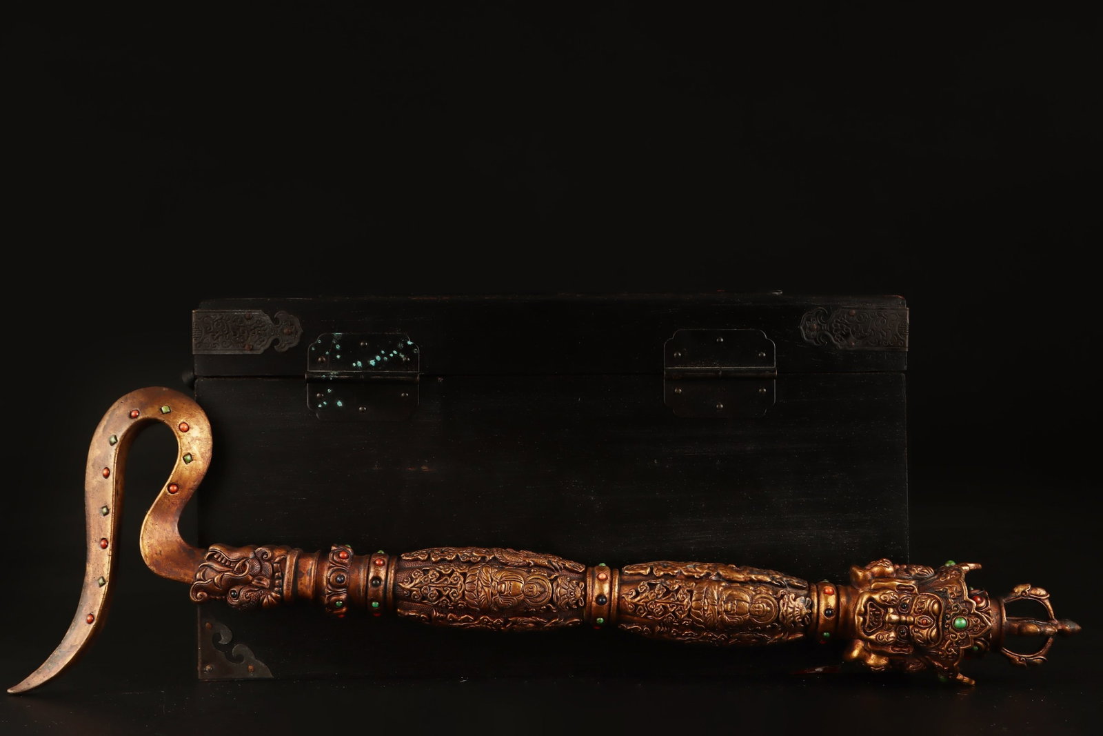 An Exquisite Gilt Bronze Buddha Statue Pattern Ritual Implement,Inlaid Gems (1 of 9)