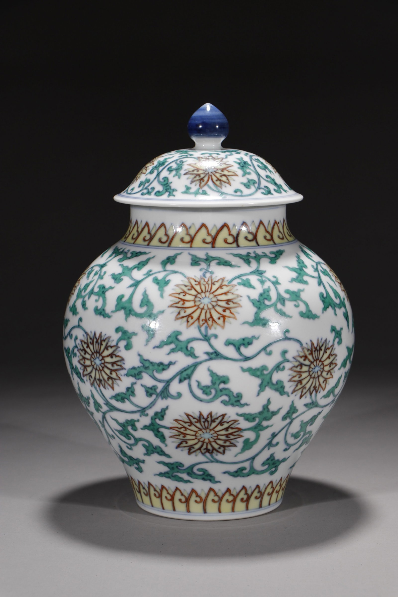 An Exquisite Doucai Lotus Pattern Jar with Cover: An Exquisite Doucai Lotus Pattern Jar with Cover,Qing Dynasty,China,Daoguang Six-character Mark,Size:10.6in 斗彩缠枝莲纹盖罐,中国清