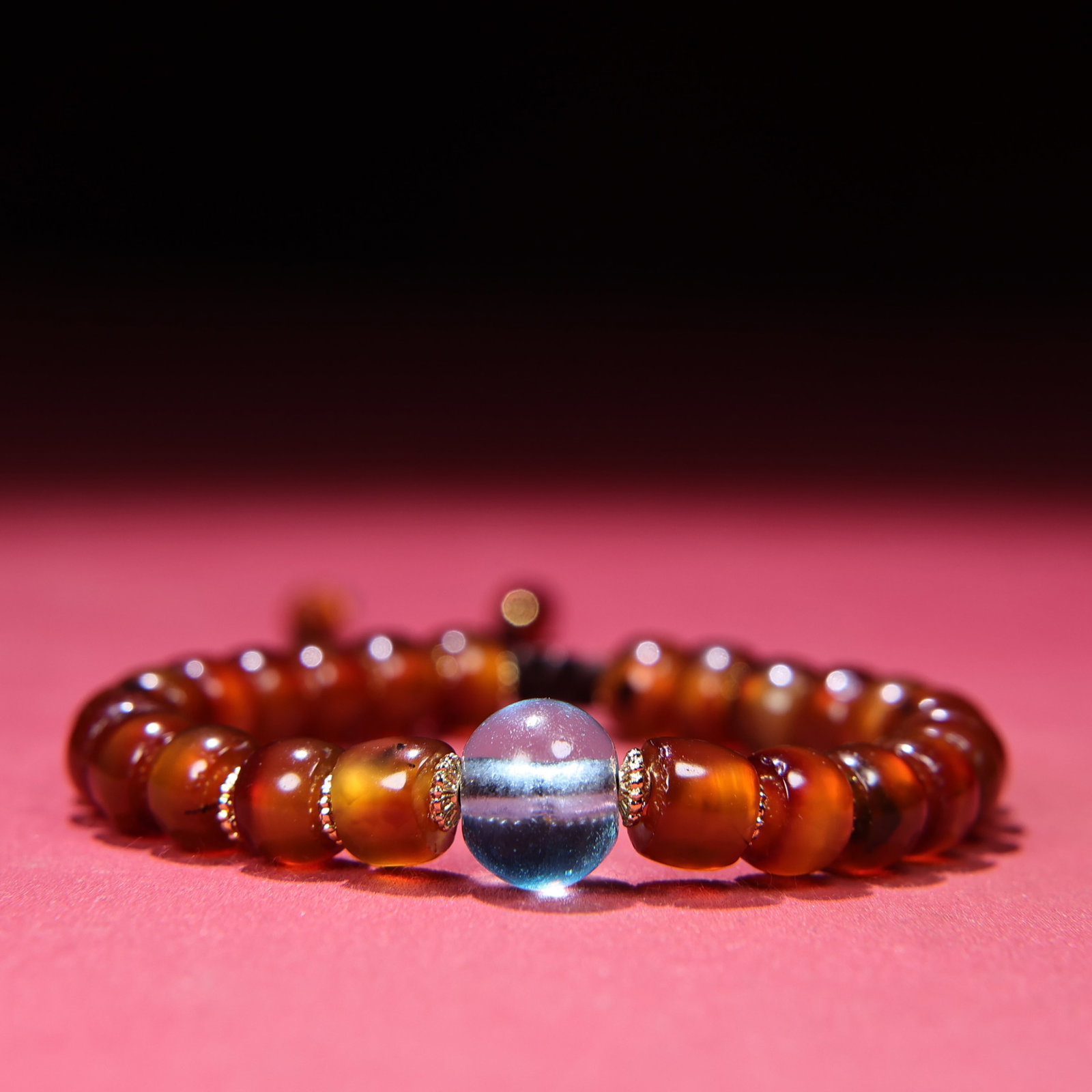 An Exquisite Agate Bracelet - 3