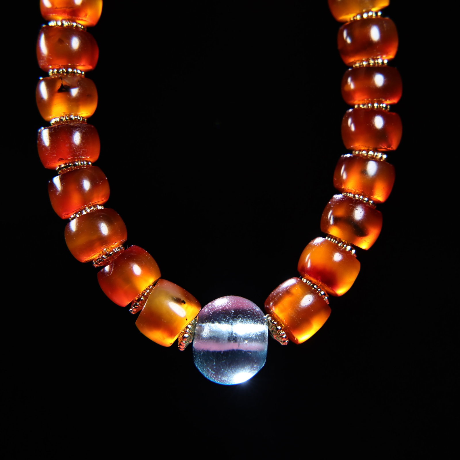 An Exquisite Agate Bracelet - 5