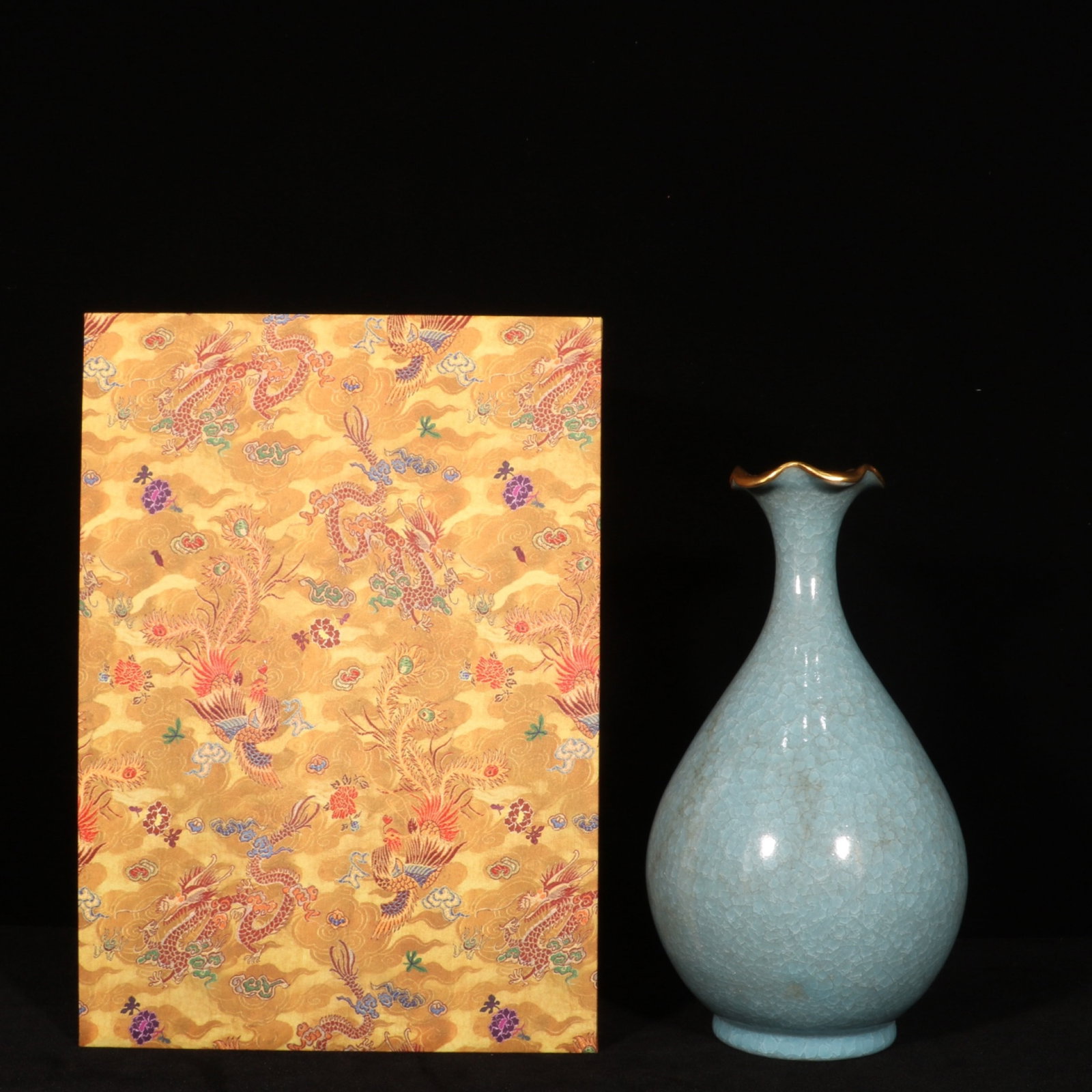 An Exquisite Ru yao Sky Blue Glazed Vase,with an Imperial Poem by Emperor Qianlong: An Exquisite Ru yao Sky Blue Glazed Vase,with an Imperial Poem by Emperor Qianlong,Song Dynasty,China,Size:10.6inx5.9in
