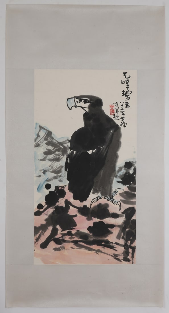 A Chinese Ink Painting of Pine and Eagle on Paper: A Chinese Ink Painting of Pine and Eagle on Paper,Li Kuchan,Size:35.4inx18.5in 一幅中国水墨松鹰画,李苦禅