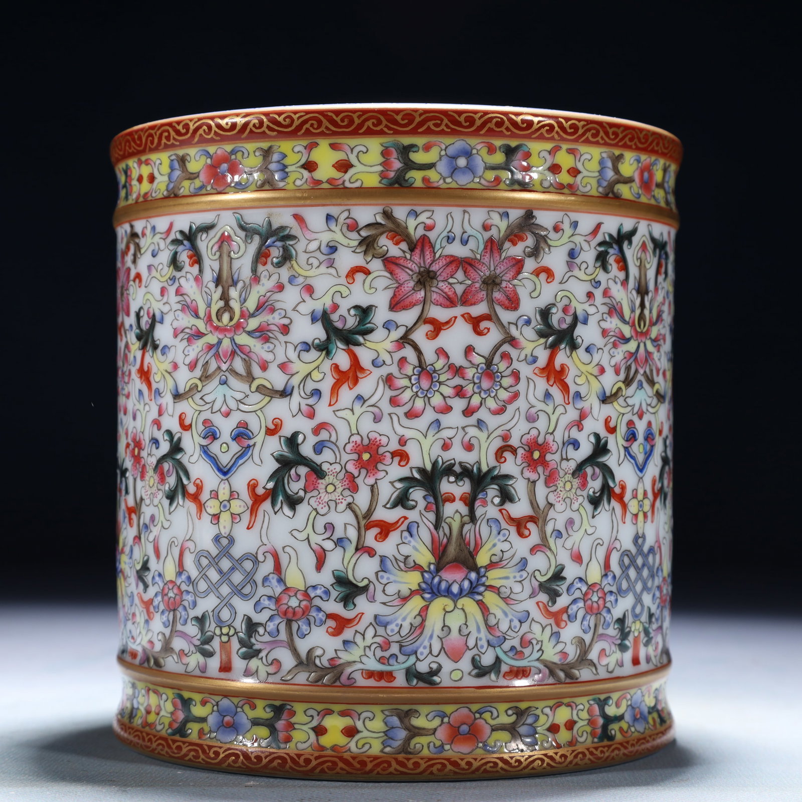An Exquisite Famille-Rose Lotus Pattern Brush Pot (1 of 8)