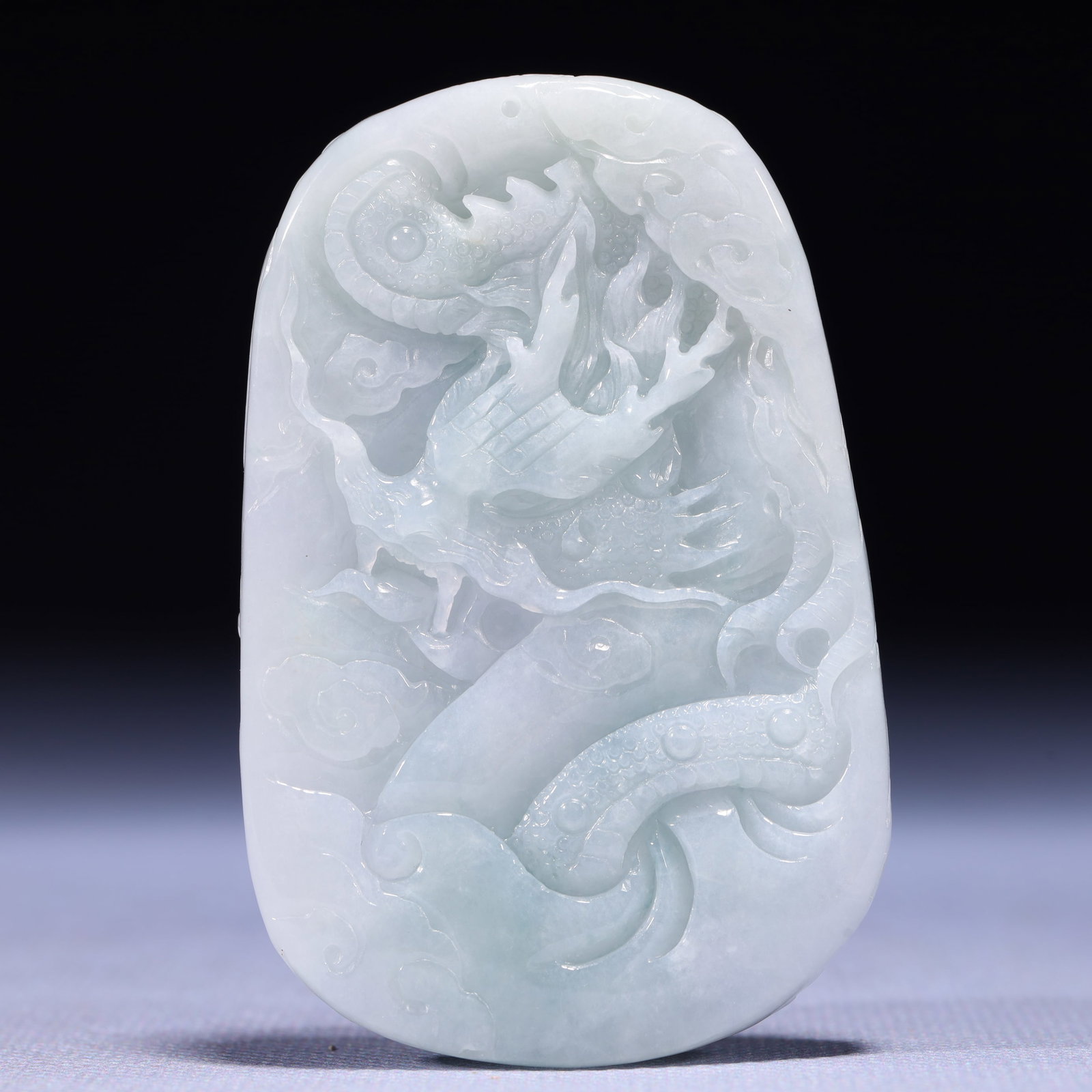 An Exquisite Jadeite Dragon Pattern Pendant - 4