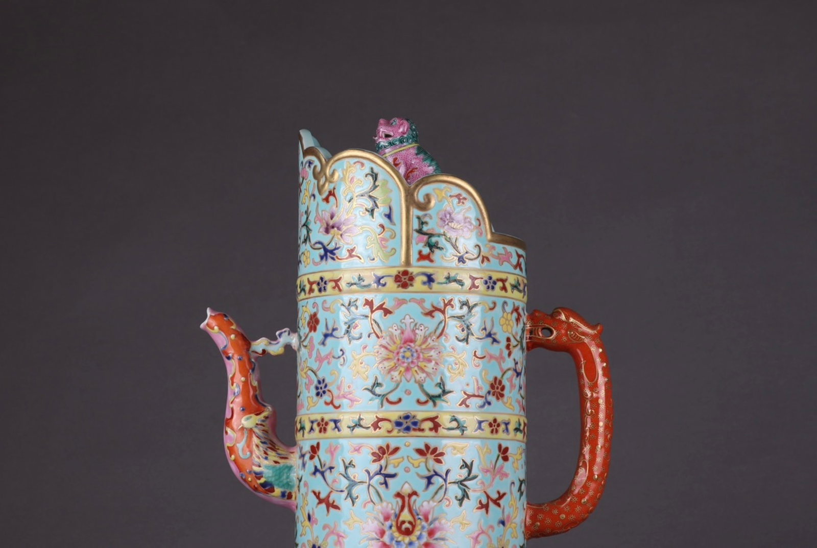 A Rare Enamel Lotus Pattern Pot - 6